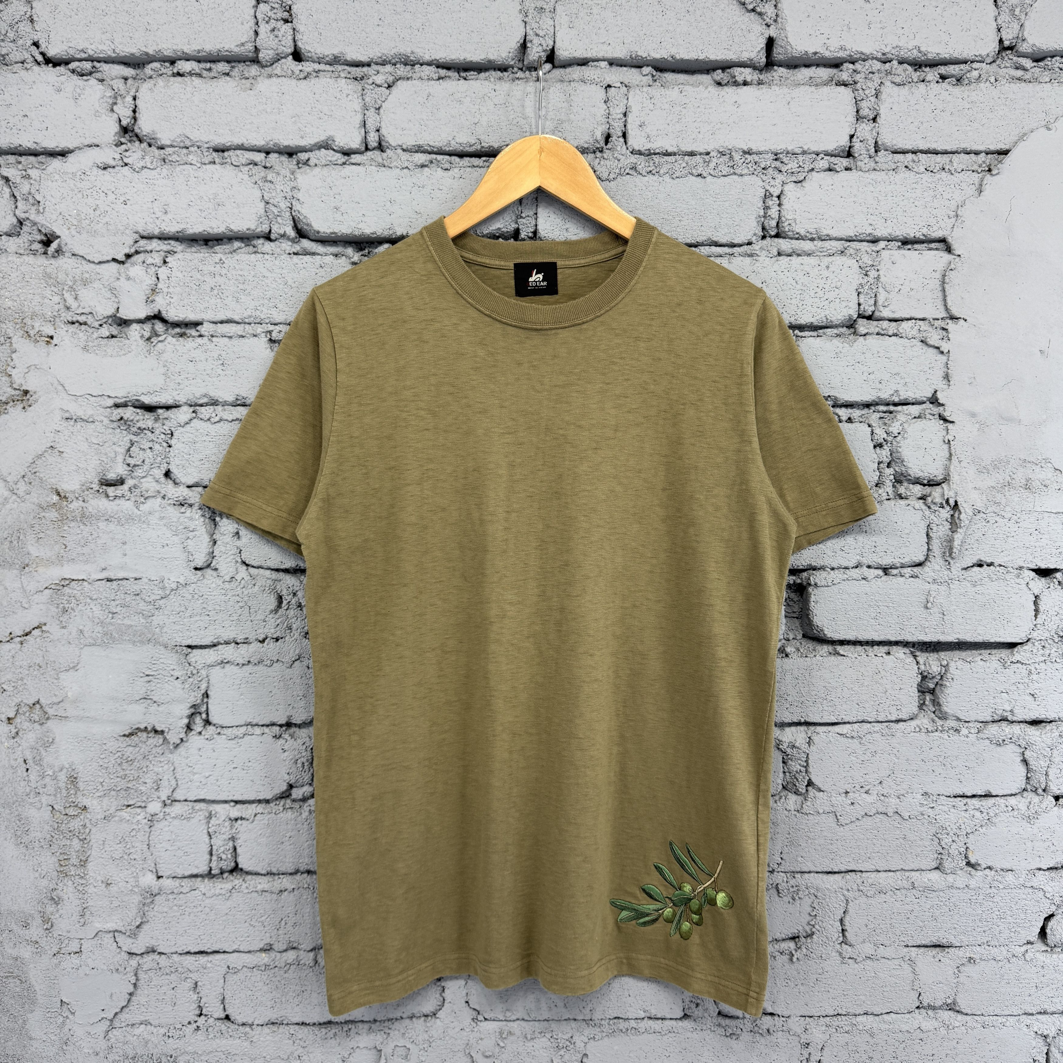 Japanese Brand Japanese Brand Red Ear Olive Plain Sunfaded Tshirt Size US M / EU 48-50 / 2 - 1 Thumbnail