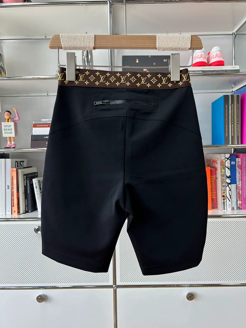 Louis Vuitton Louis Vuitton Black Five-Point Monogram Belted Stretch Cas Size US 34 / EU 50 - 2 Thumbnail
