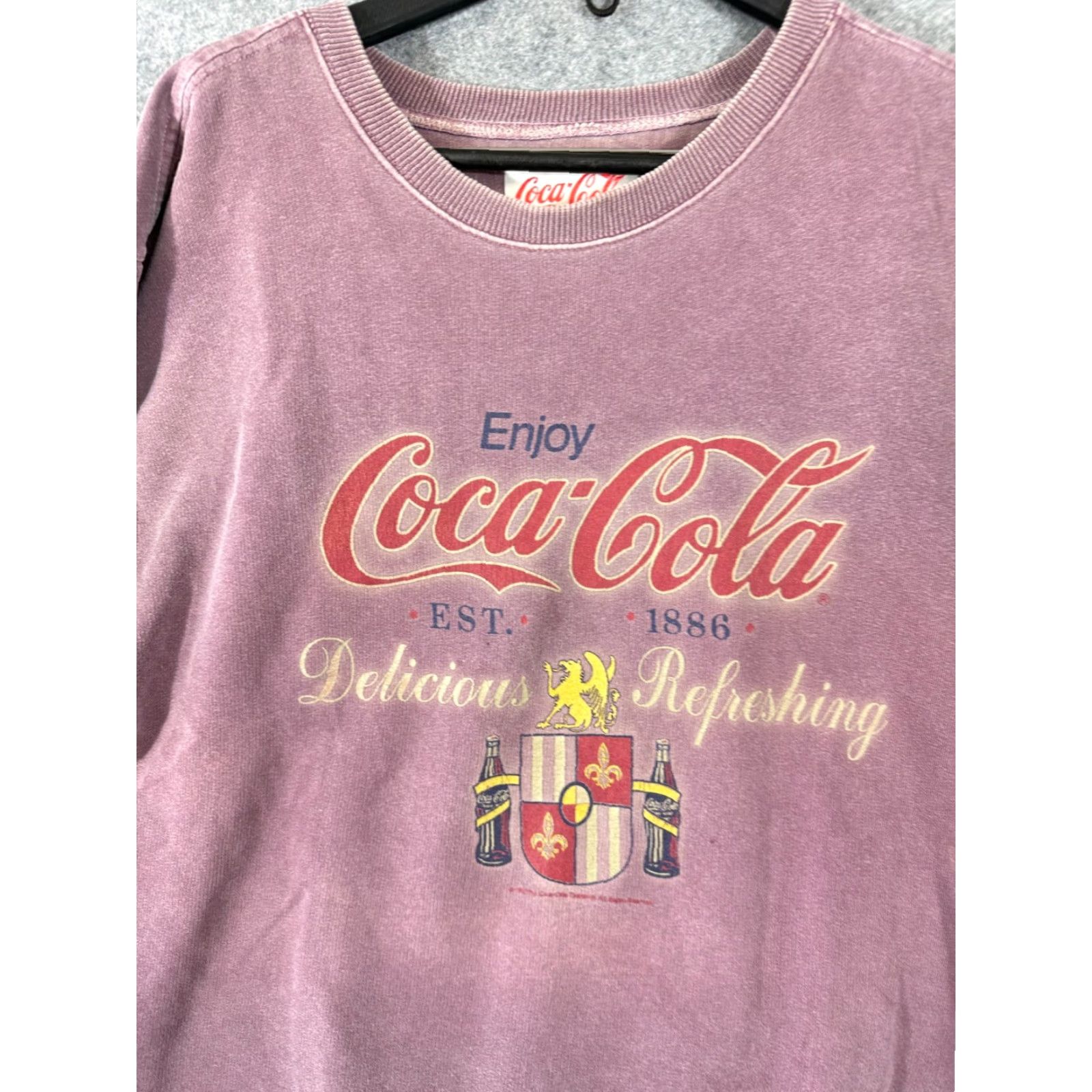 Vintage VINTAGE Coca-Cola Sweatshirt Mens S Mauve Pink Graphic Crew Neck Long Sleeve Size US S / EU 44-46 / 1 - 5 Thumbnail