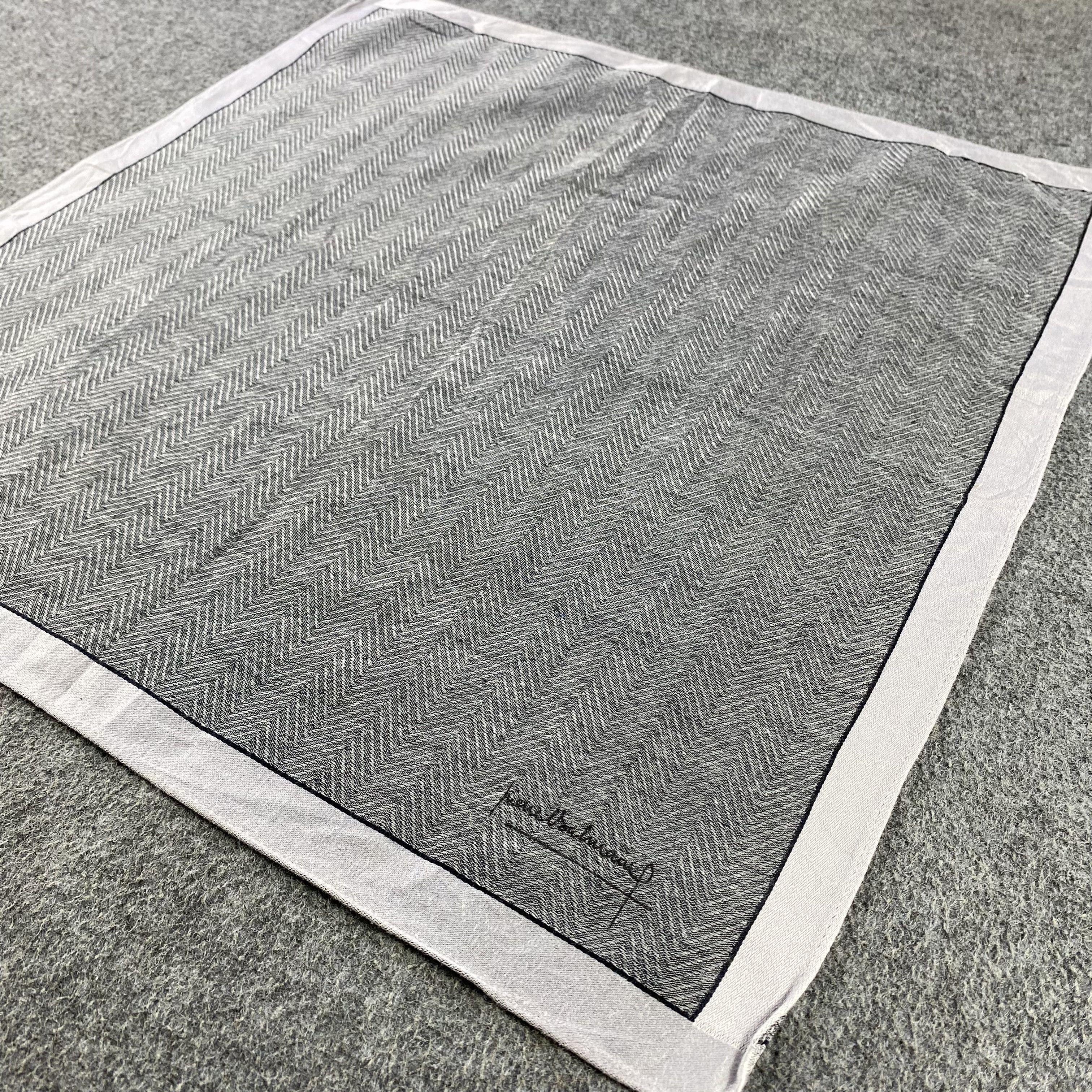 Pierre Balmain × Vintage Pierre Balmain Handkerchief/Neckerchief/Bandana HC850 Size ONE SIZE - 2 Thumbnail