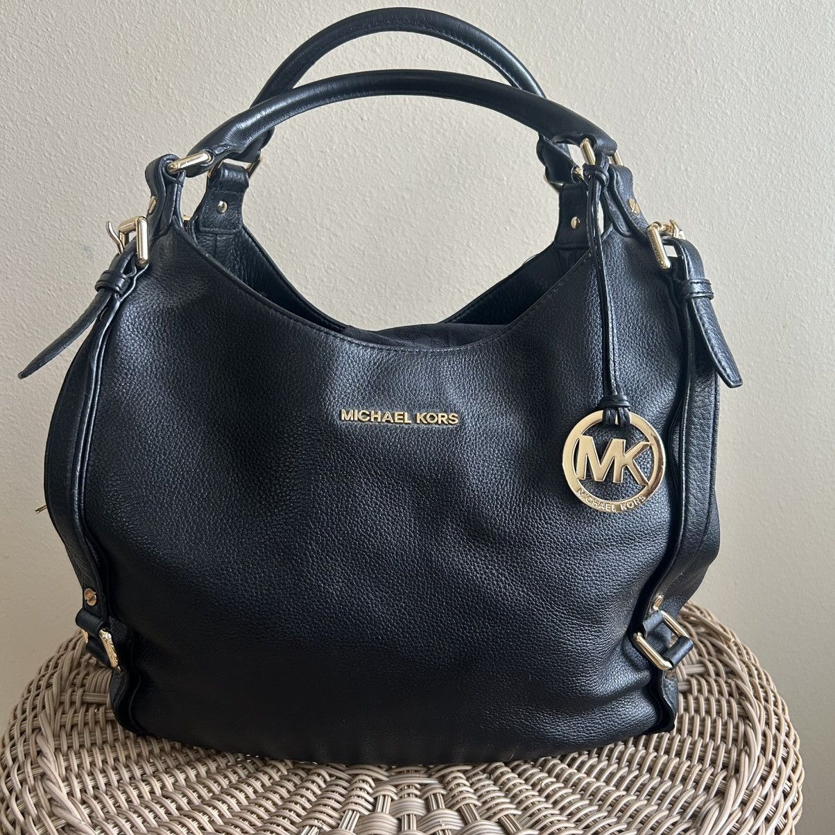 Michael Kors Michael Kors Bedford Large Leather Shoulder Bag. Size ONE SIZE - 1 Thumbnail
