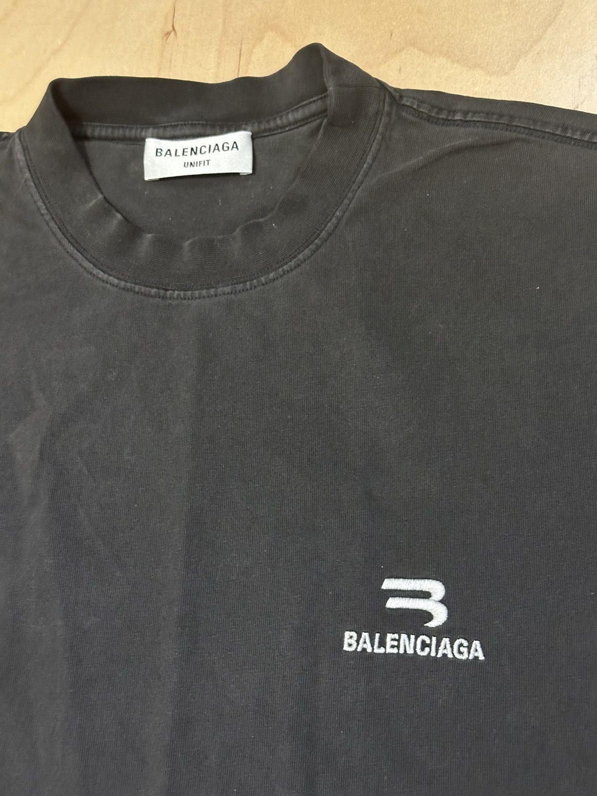 Balenciaga Balenciaga Sporty B T-Shirt Size US S / EU 44-46 / 1 - 1 Thumbnail