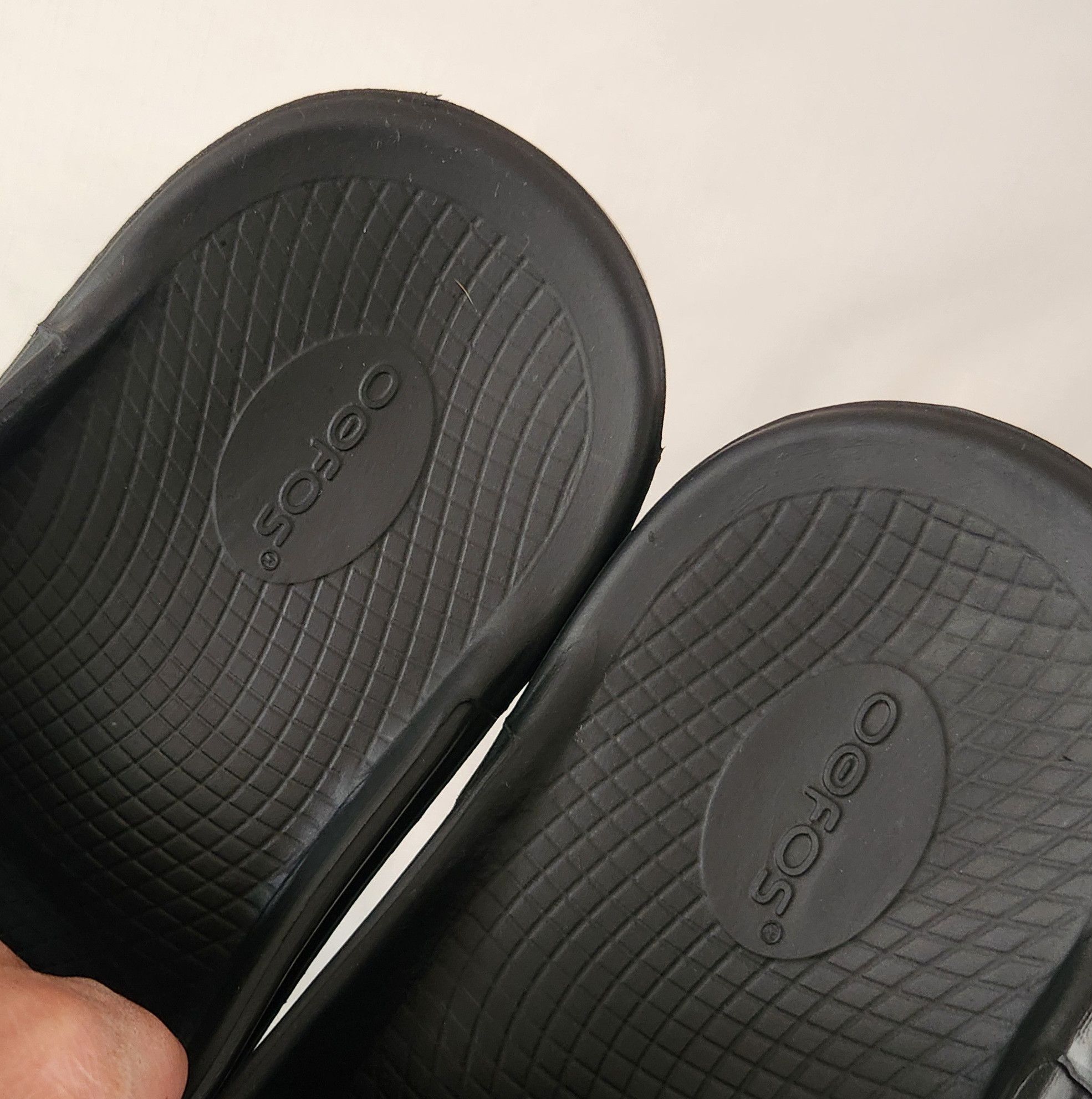 OOF Wear OOFOS OOahh Slide Sandal Size Men's 12 black Size US 12 / EU 45 - 5 Thumbnail