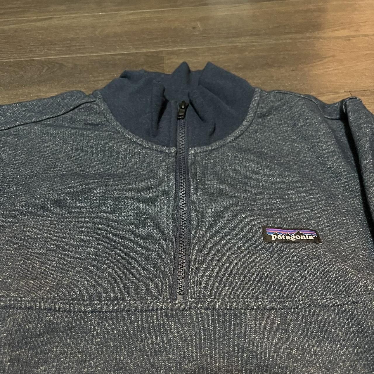 classic Patagonia 1/4 zip light jacket from FA22