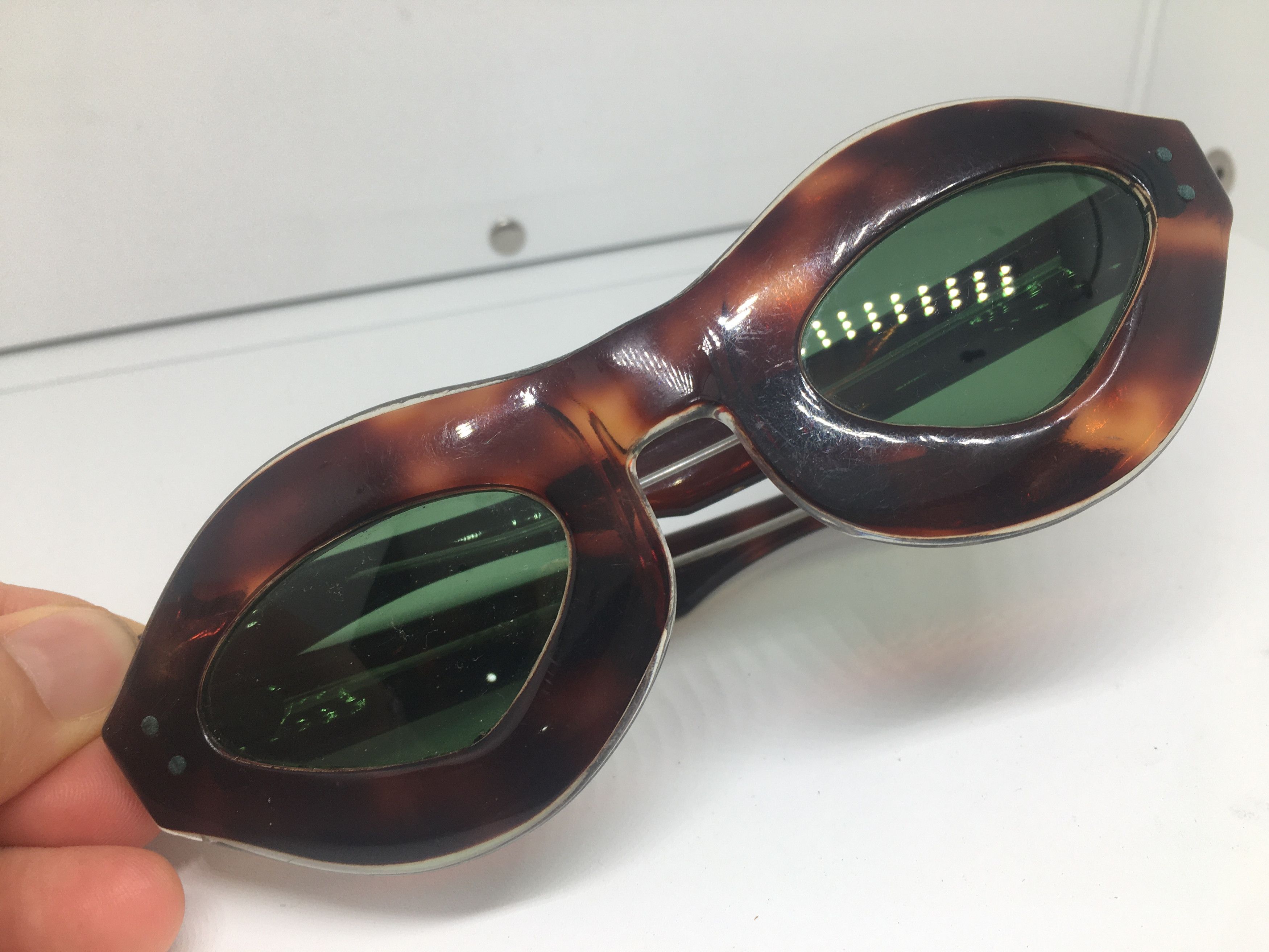 Vintage Vintage Tortoise Acetate Fait Main GREAT GATSBY Sunglasses Size ONE SIZE - 7 Thumbnail