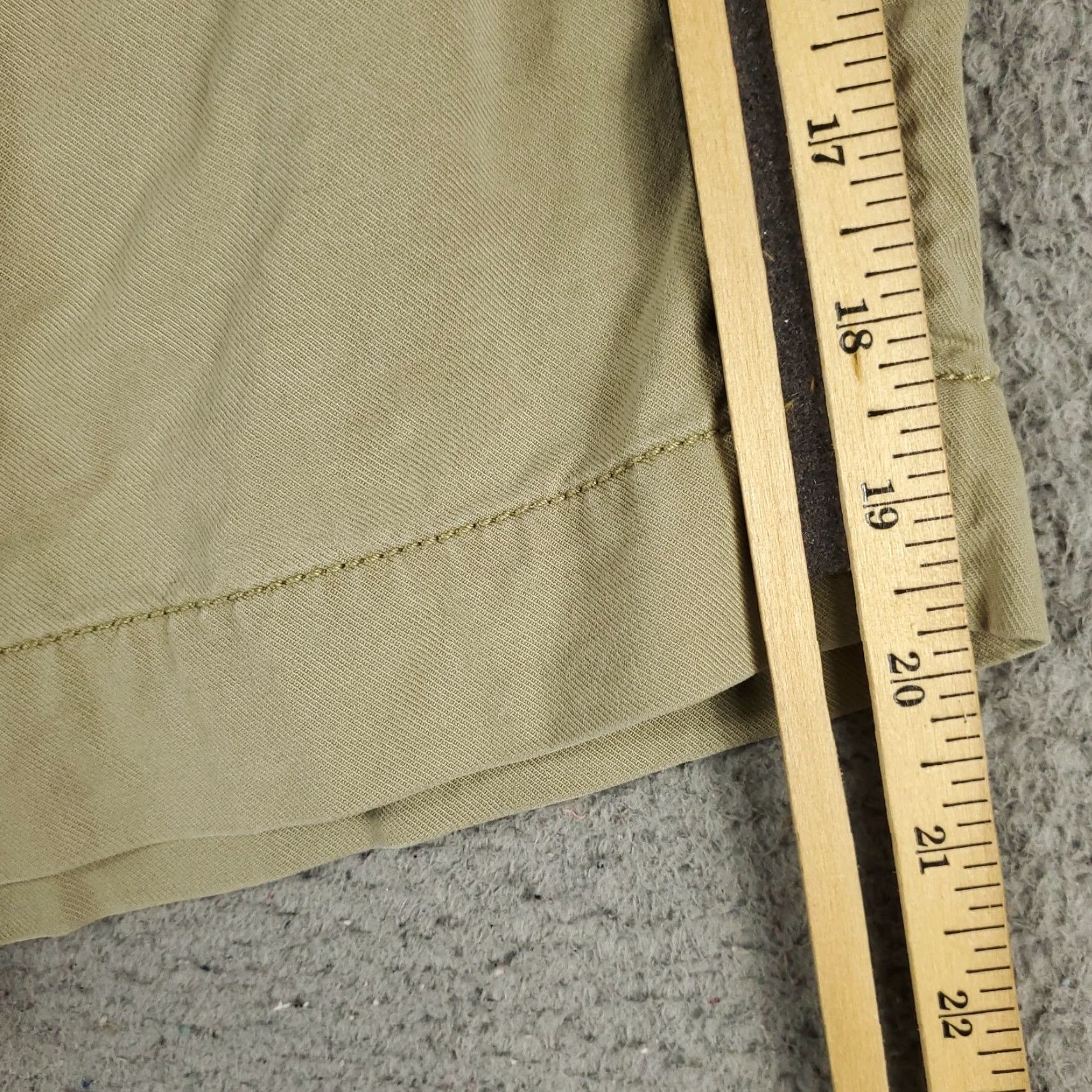 Tommy Bahama VINTAGE Tommy Bahama Shorts Mens Size 40 Beige Chino Flat Front Cotton Blend Casual Sports Size US 40 / EU 56 - 5 Thumbnail