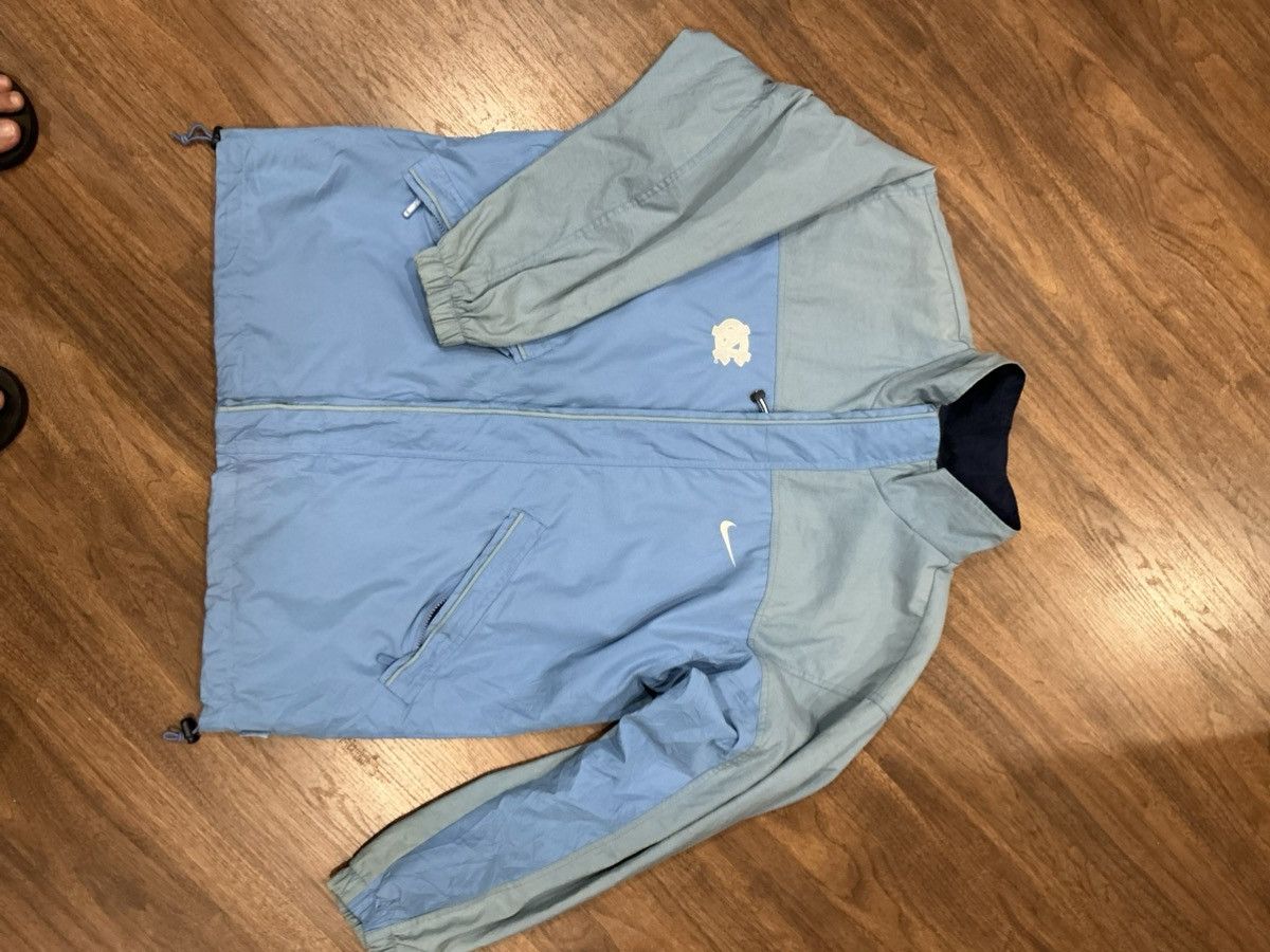 Nike × Vintage Vintage 90’s Nike UNC windbreaker Size US M / EU 48-50 / 2 - 1 Thumbnail