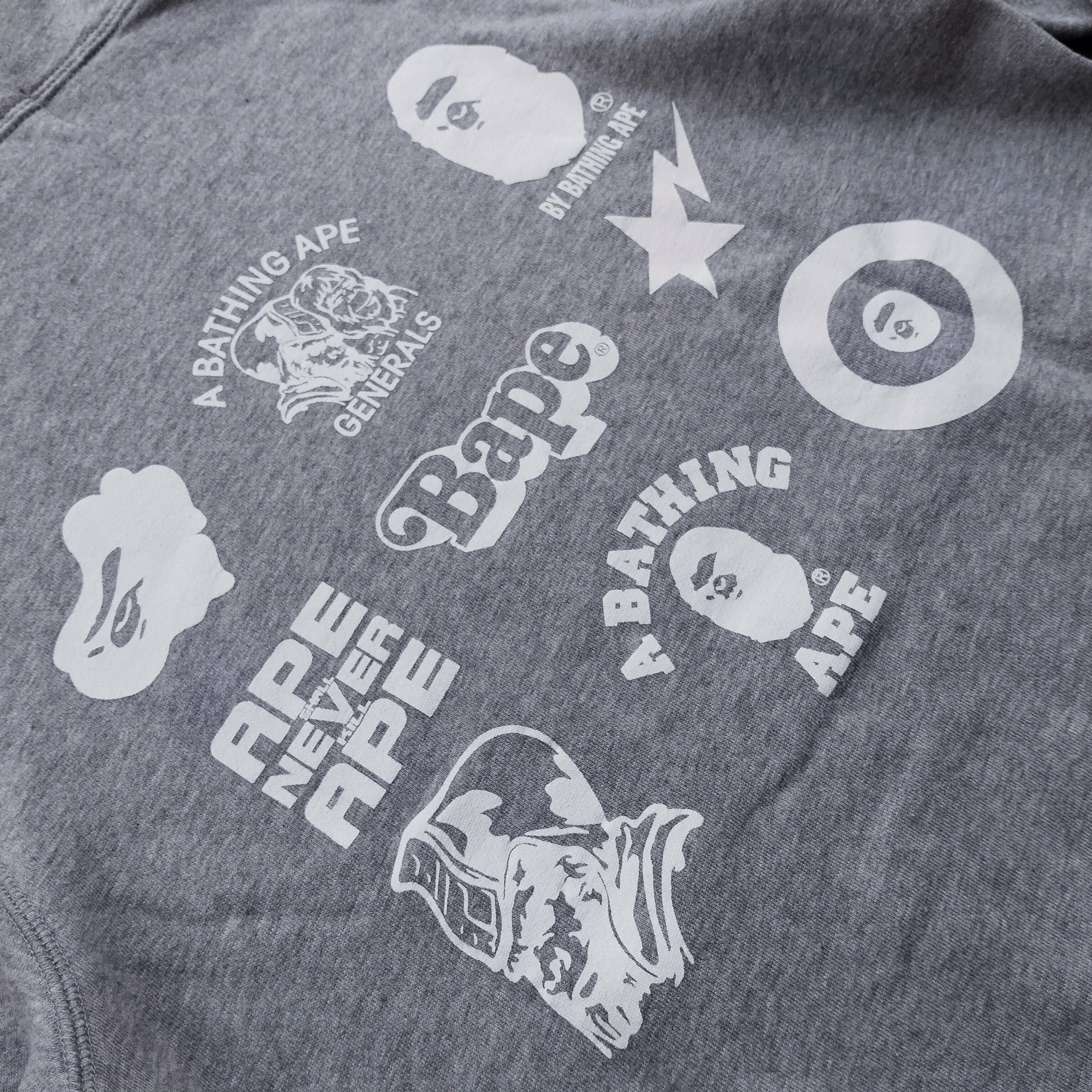 Bape Bape Kiss Pullover Hoodie Size US S / EU 44-46 / 1 - 4 Thumbnail