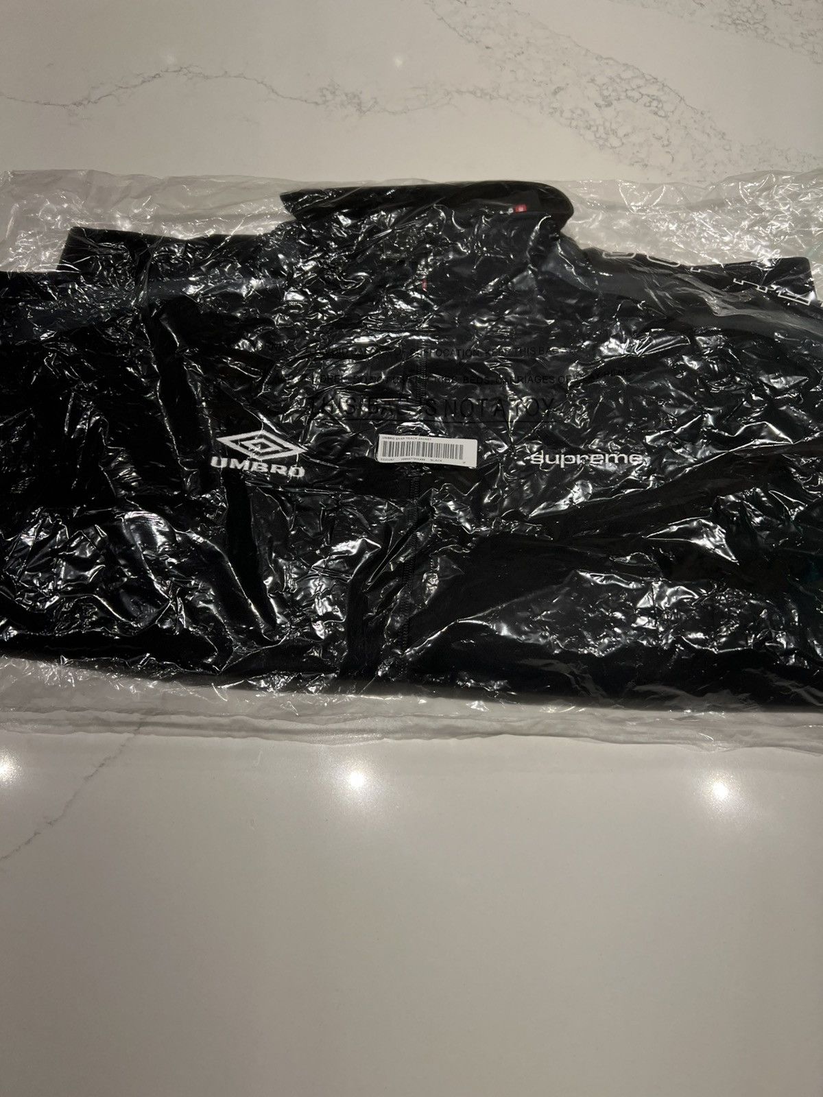 Supreme × Umbro Supreme Umbro Snap Sleeve Jacket Black Medium Size US M / EU 48-50 / 2 - 5 Thumbnail