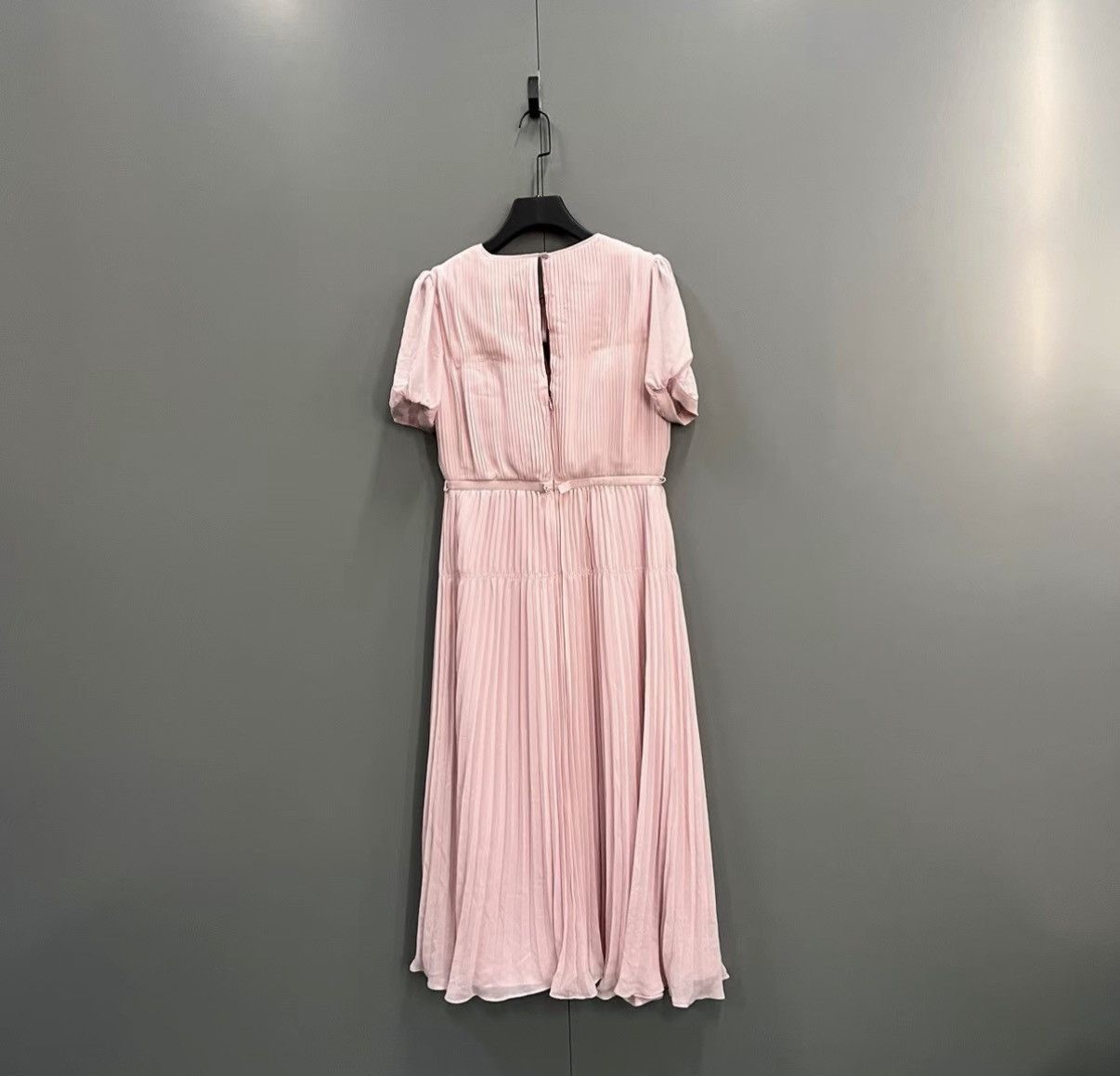 Self-Portrait Self-Portrait Pink Ruffled Hem Short-Sleeve Dress J41 Size M / US 6-8 / IT 42-44 - 2 Thumbnail