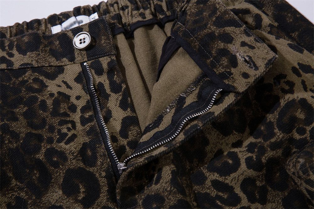 Japanese Brand × Vintage Men's loose casual multi-pocket leopard cargo shorts Size US 32 / EU 48 - 4 Thumbnail