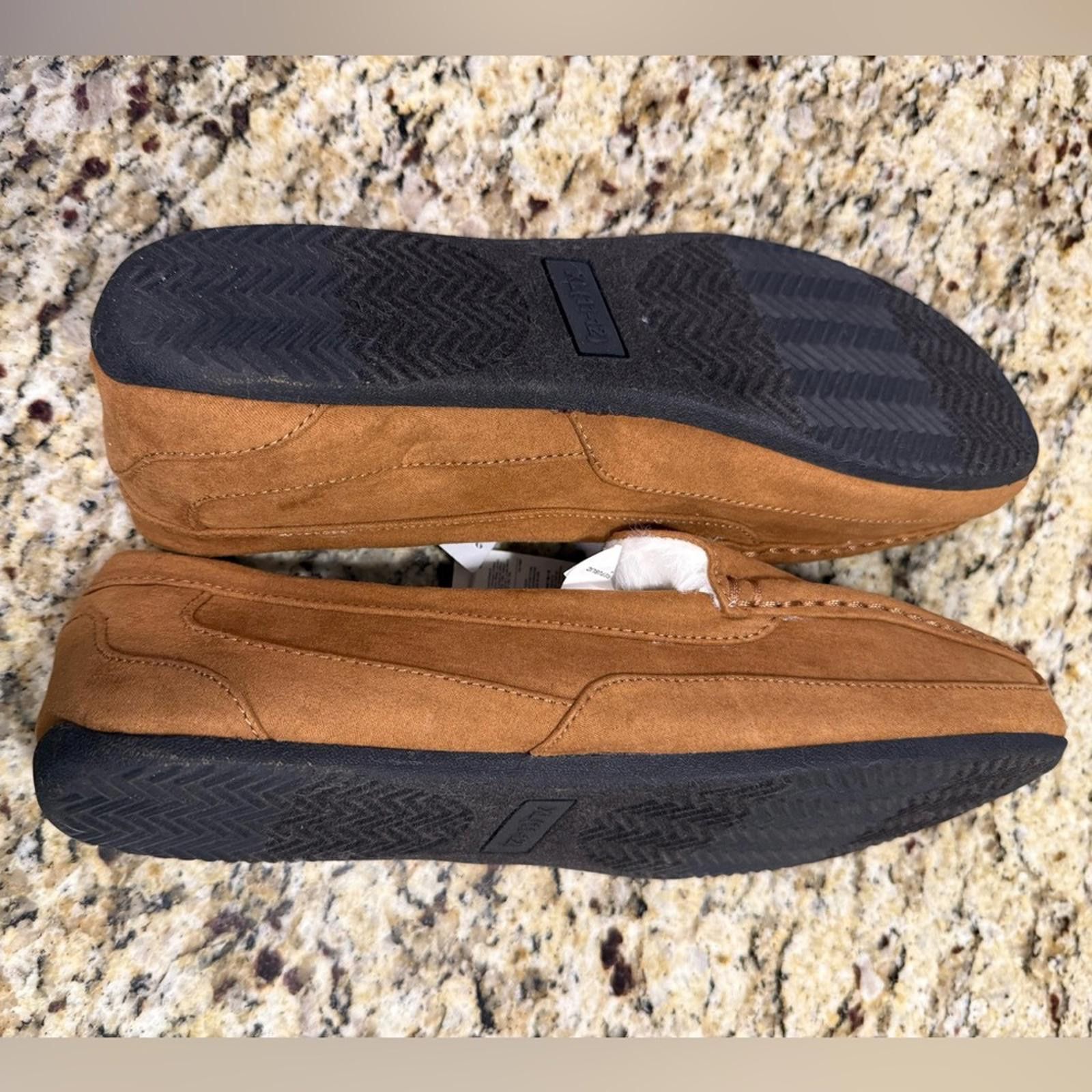 Other Banana Republic Factory tan faux leather fur slipper XL Size US 7.5 / IT 37.5 - 6 Thumbnail