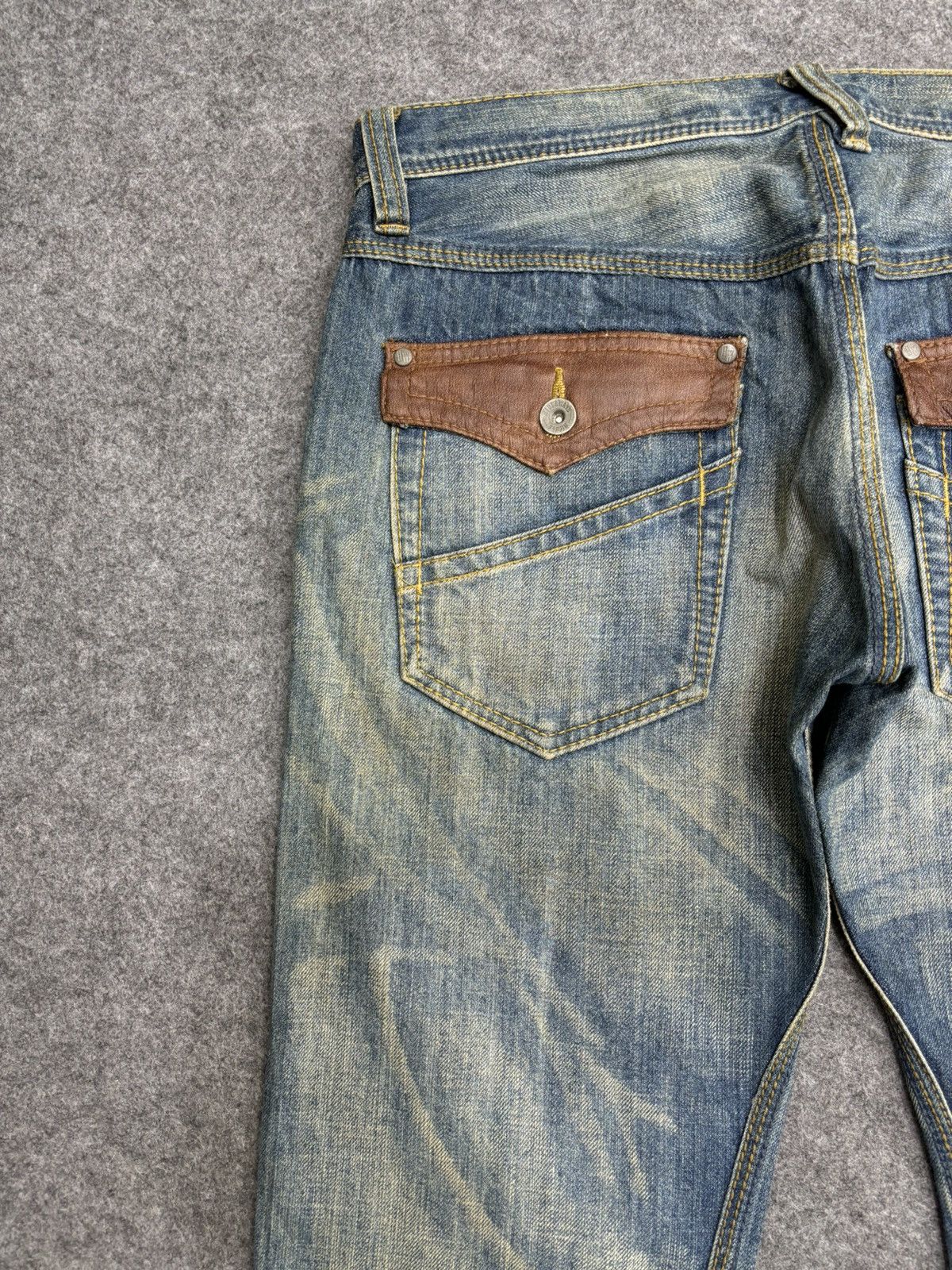 Japanese Brand 💥Japan Style Flare💥Hideaways Curve Distressed Denim F582 Size US 33 - 13 Thumbnail