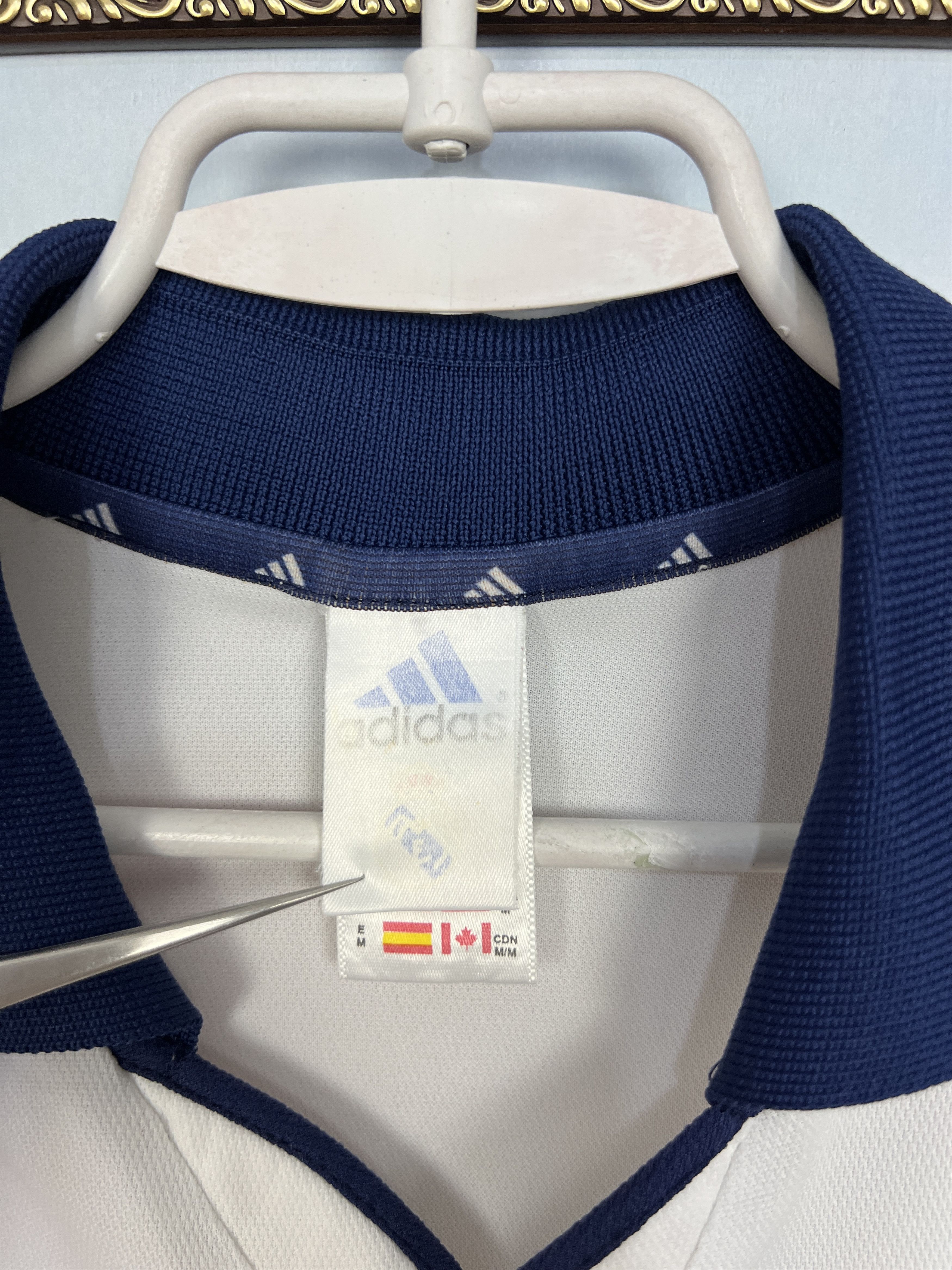 Adidas Real Madrid Home football shirt 2000 Soccer Jersey Mens Size US M / EU 48-50 / 2 - 8 Thumbnail