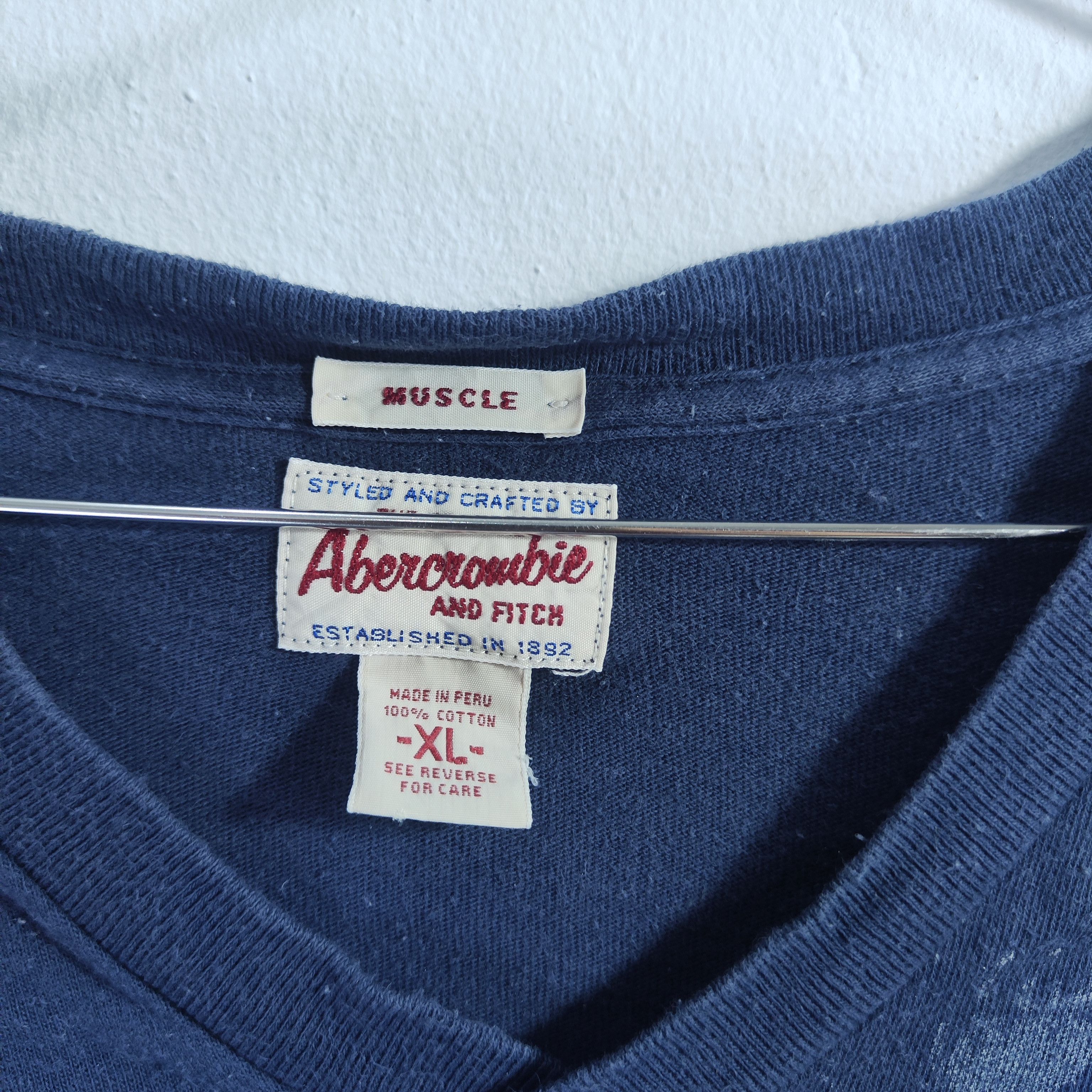 Abercrombie & Fitch Abercrombie T shirt y2k XL Blue Size US XL / EU 56 / 4 - 4 Thumbnail
