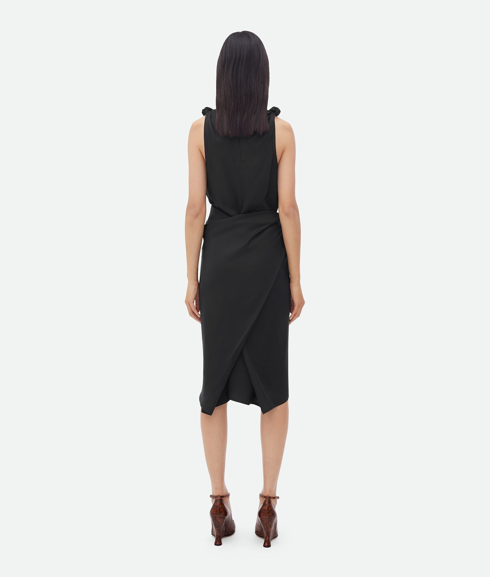 Bottega Veneta o1bcso1str0225 Washed Viscose Knotted Dress in Black Size S / US 4 / IT 40 - 4 Thumbnail