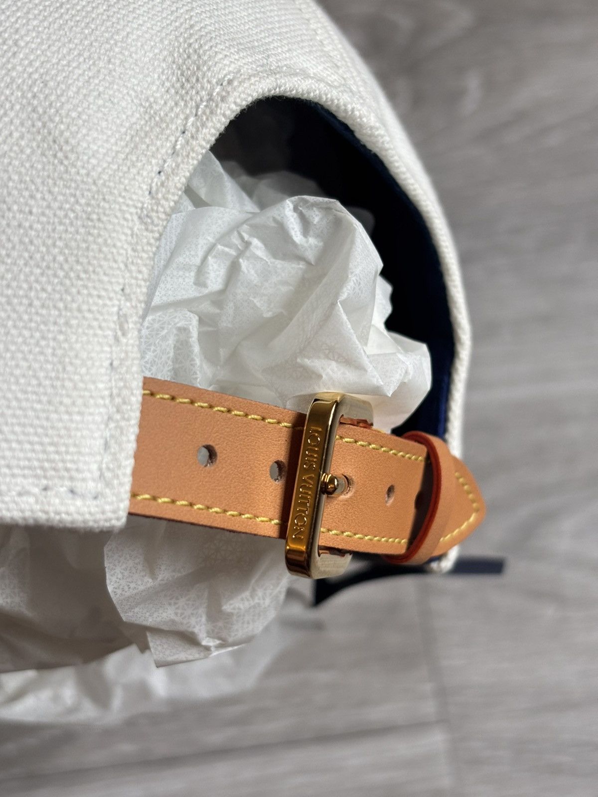 Louis Vuitton Louis Vuitton Rainbow Logo Hat SS23 Size ONE SIZE - 12 Thumbnail