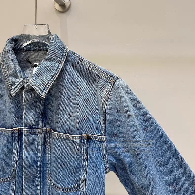 Louis Vuitton Louis Vuitton Full-print gradient presbyopic logo denim ja Size US S / EU 44-46 / 1 - 3 Thumbnail