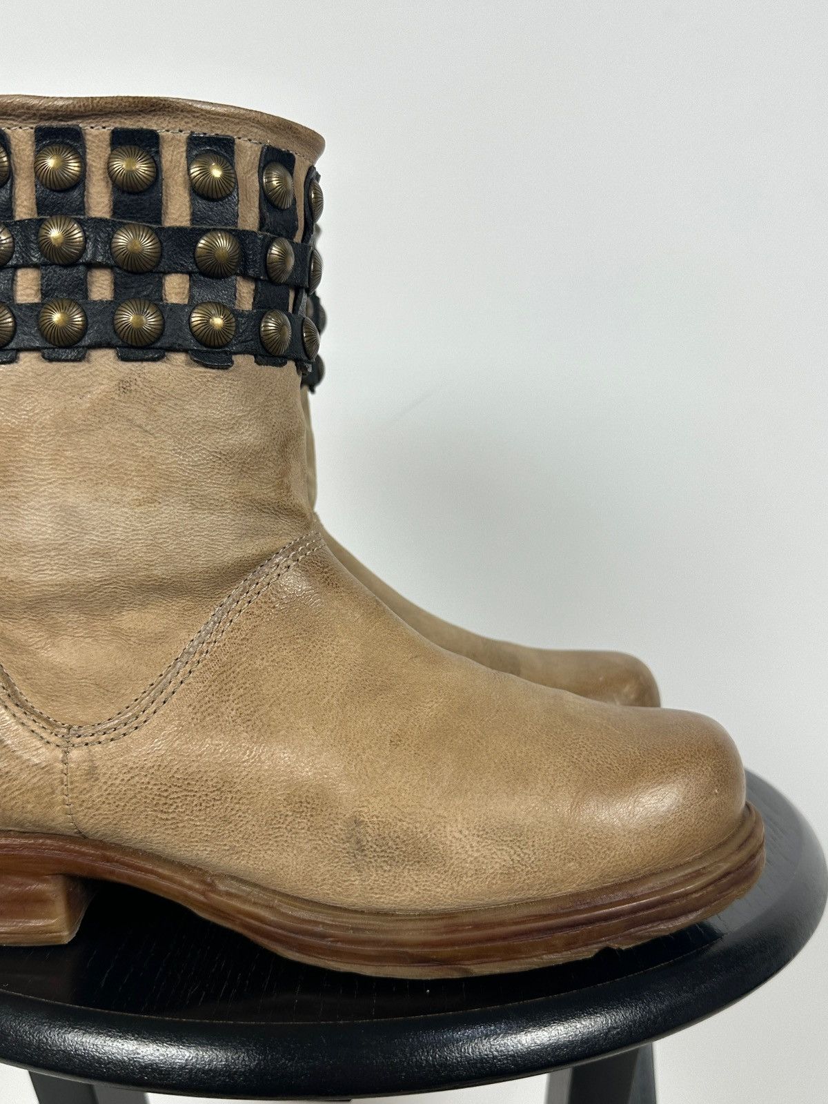 A.S.98 A.S.98. Airstep Beige Leather Studded Biker Ankle Boots Size US 7 / IT 37 - 16 Thumbnail
