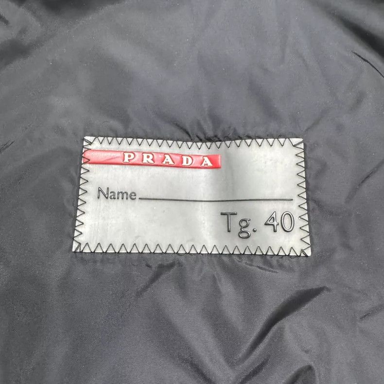Prada Prada Black windbreaker with metal triangle label jacket 2 Size US XXS / EU 40 - 7 Thumbnail