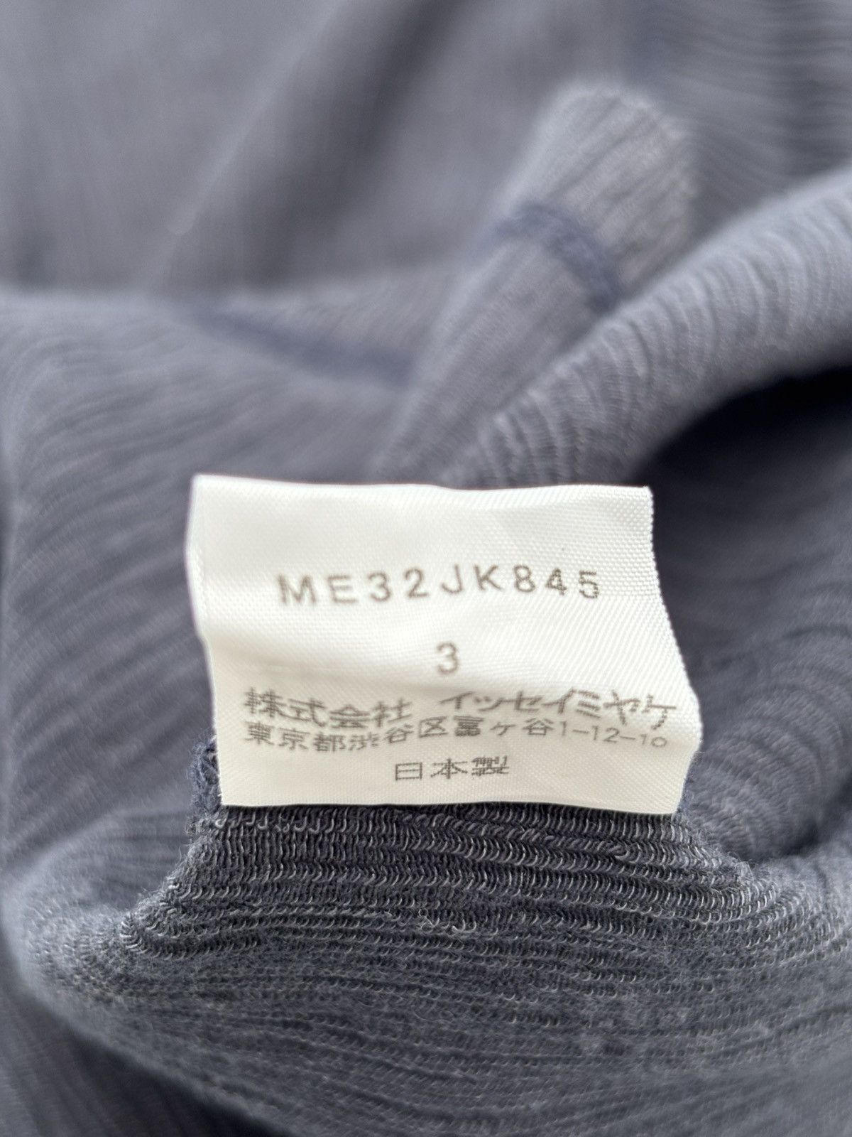 Homme Plisse Issey Miyake × Issey Miyake RARE Issey Miyake Pleats T-Shirt Size US L / EU 52-54 / 3 - 6 Thumbnail