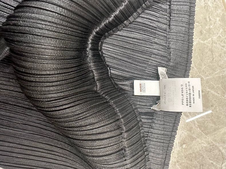 Issey Miyake Issey Miyake size:3 Black pleated trousers Size 31" - 4 Thumbnail