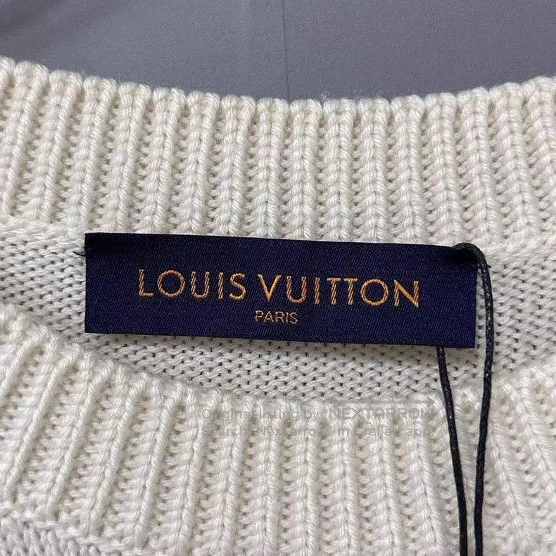Louis Vuitton Louis Vuitton Colorful oversize three-flower sweater Size US XL / EU 56 / 4 - 5 Thumbnail