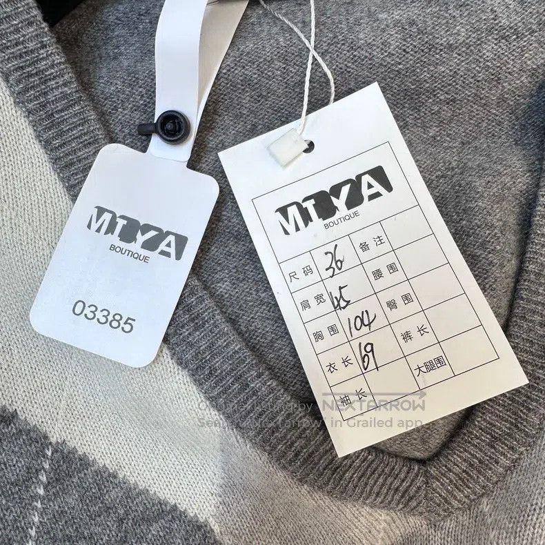 Miu Miu Miu Miu 38 V-neck sweater Size S / US 4 / IT 40 - 8 Thumbnail