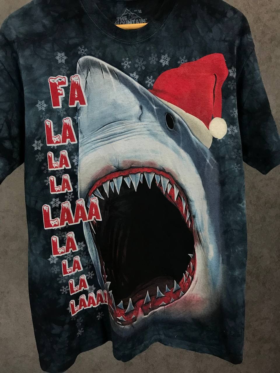 The Mountain Shark 2014 the Mountain made in USA animal tee Size US M / EU 48-50 / 2 - 3 Thumbnail