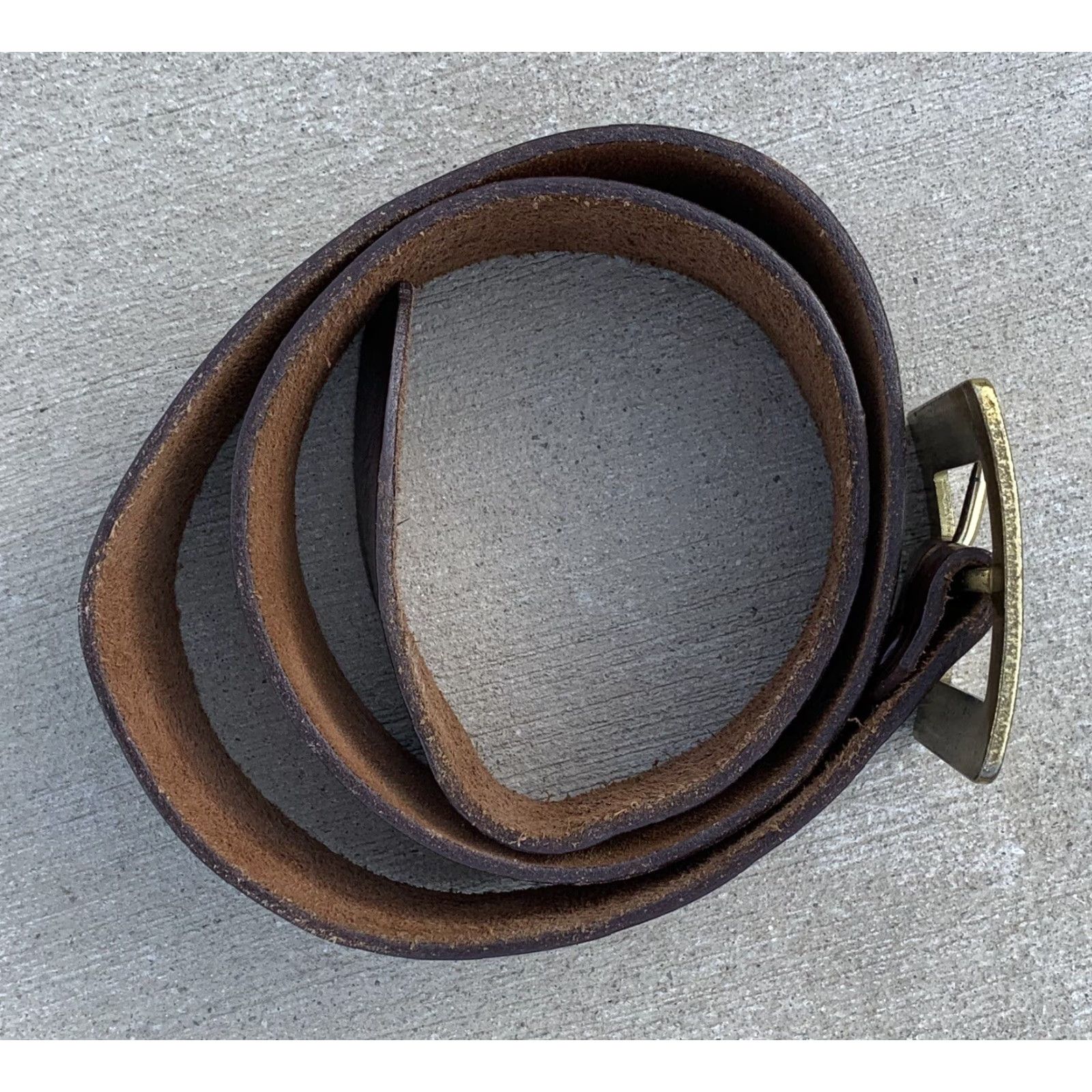 Vintage VINTAGE bench made Harness Cowhide Leather Belt Removable Buckle 35 or 36 Brown Adult Unisex Shirt/Hoodie/Belt? Size ONE SIZE - 3 Thumbnail