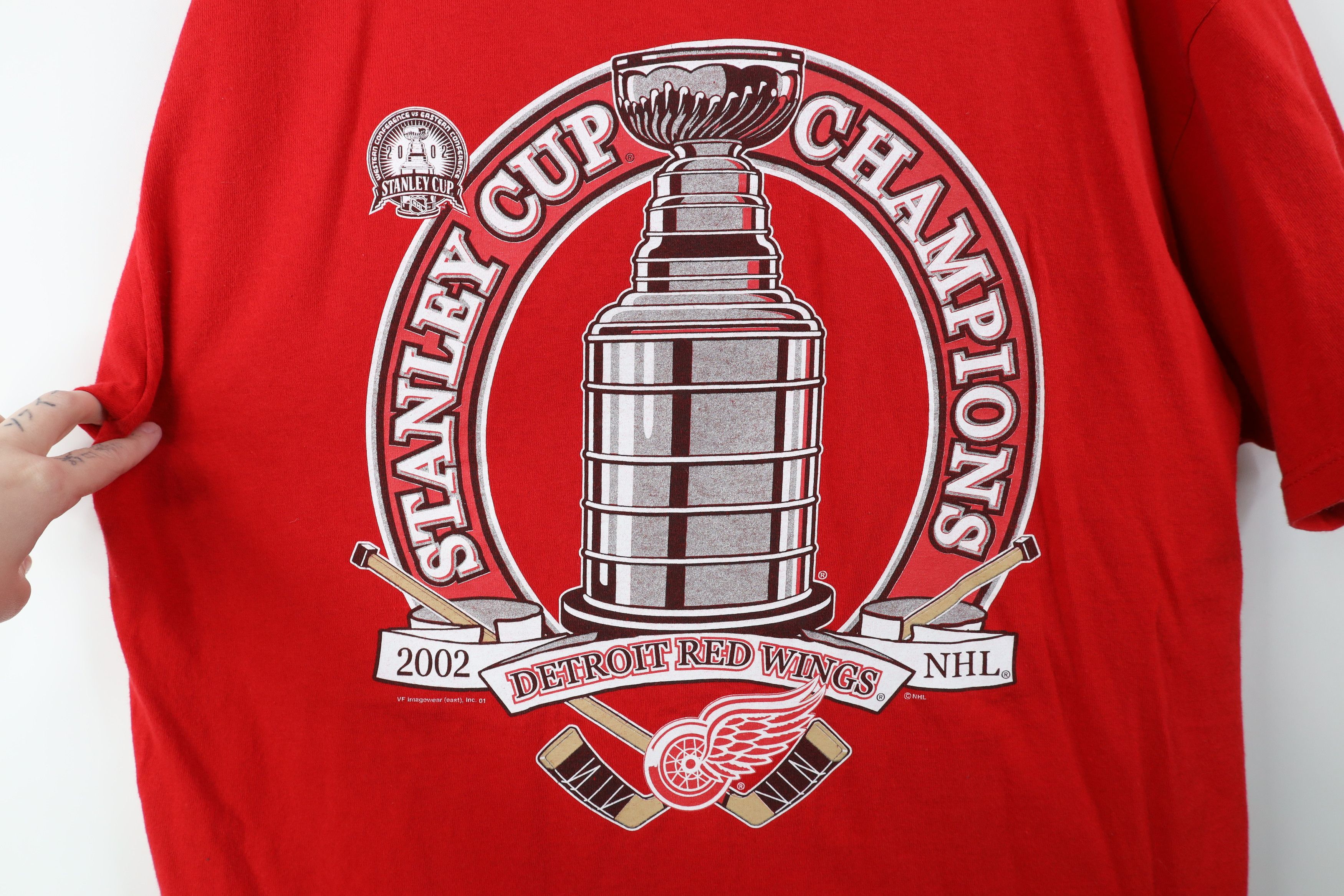 Vintage Vintage 2002 Stanley Cup Champions Detroit Red Wings T-Shirt Size US XL / EU 56 / 4 - 4 Thumbnail