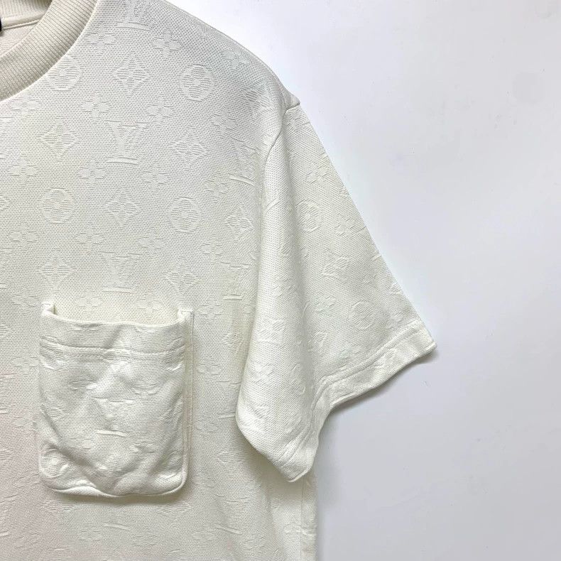 Louis Vuitton Louis Vuitton White full print short sleeve Size US M / EU 48-50 / 2 - 5 Thumbnail