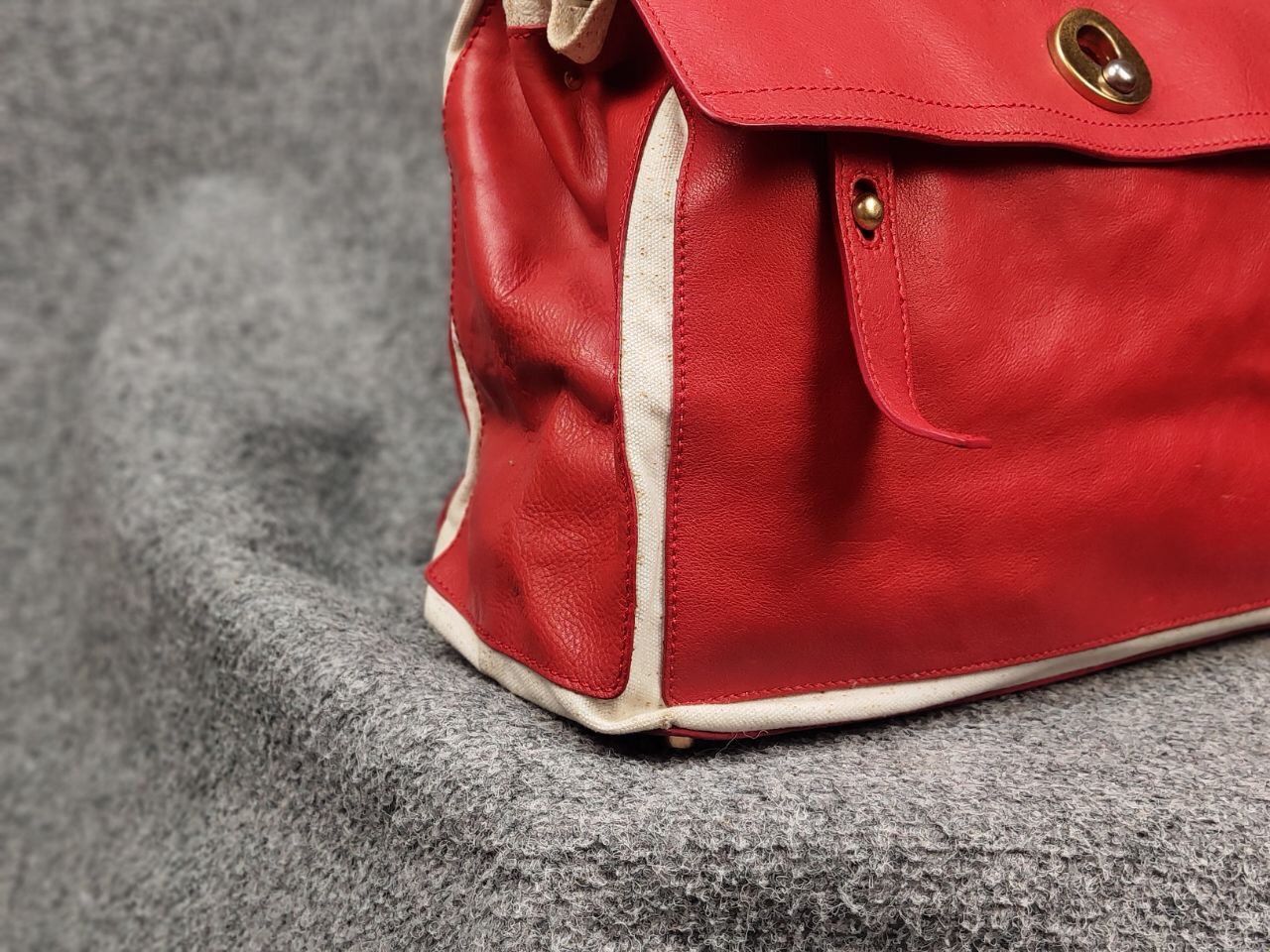 Yves Saint Laurent Yves Saint Laurent YSL Muse Two Hand Bag Red Leather Satchel Size ONE SIZE - 9 Thumbnail