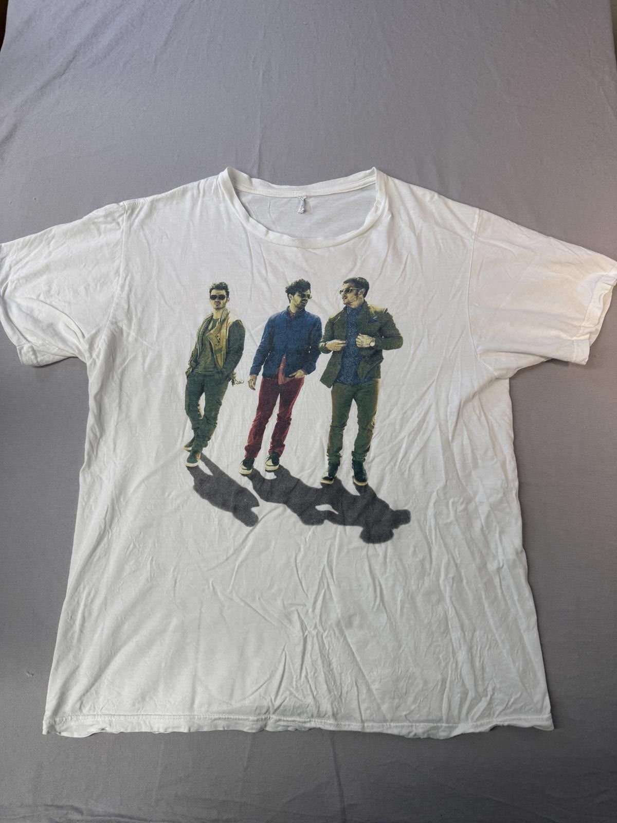Designer Jonas Brothers T-shirt Live 2013 Tour Tee - L Size US L / EU 52-54 / 3 - 1 Thumbnail
