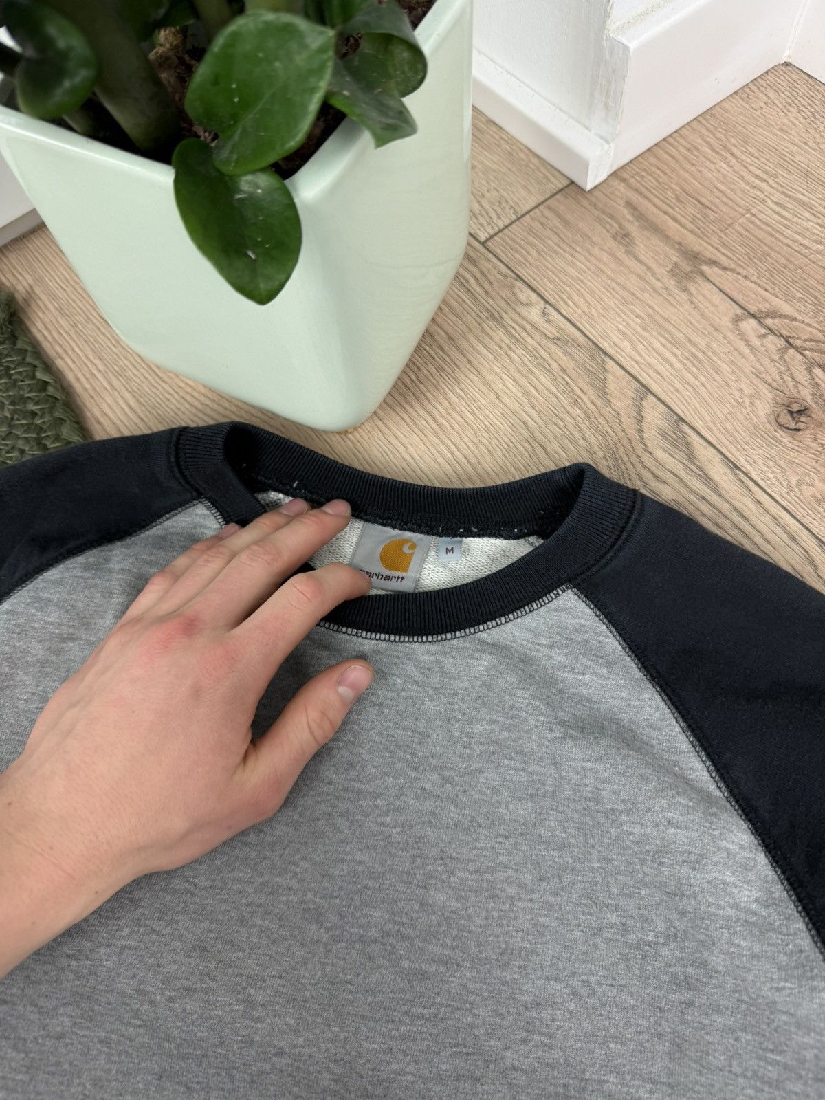 Carhartt × Vintage Vintage Carhartt Sweatshirt Patch Logo Y2k Style Size US M / EU 48-50 / 2 - 5 Thumbnail