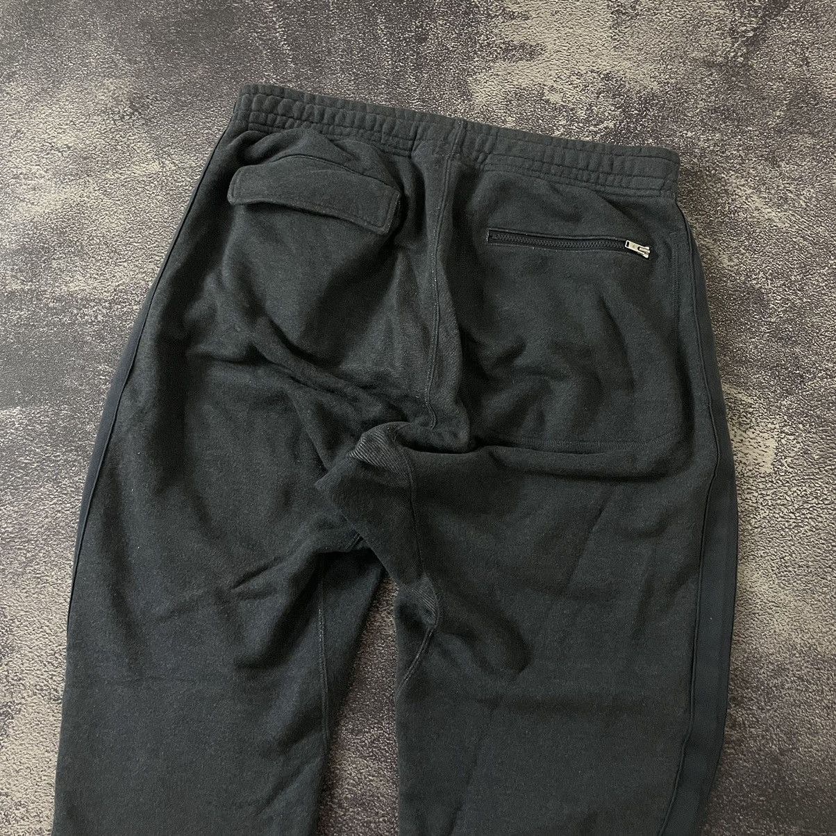 Undercover × Uniqlo Uniqlo undercover sweatpants rick owens style Size US 31 - 4 Thumbnail