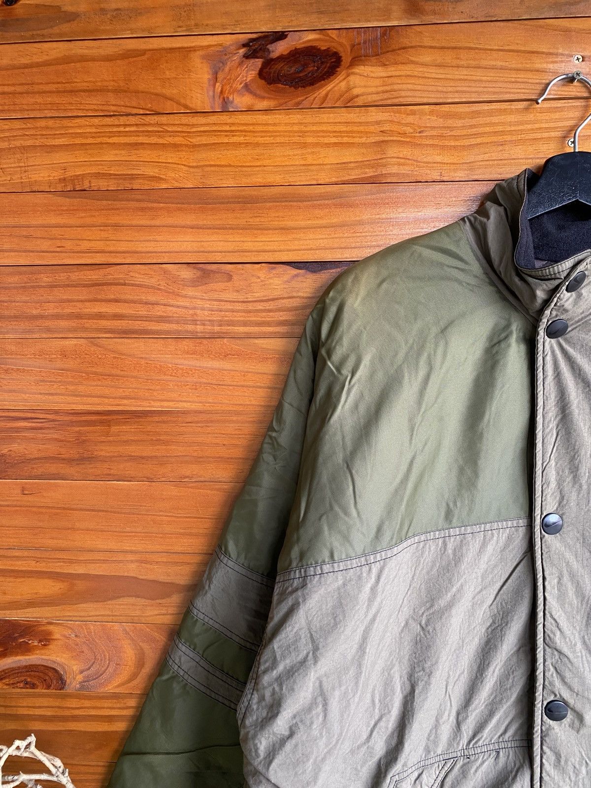 Nike Vintage Nike Two-Tone Quilted Insulated Olive Green & Khaki Size US XL / EU 56 / 4 - 11 Thumbnail