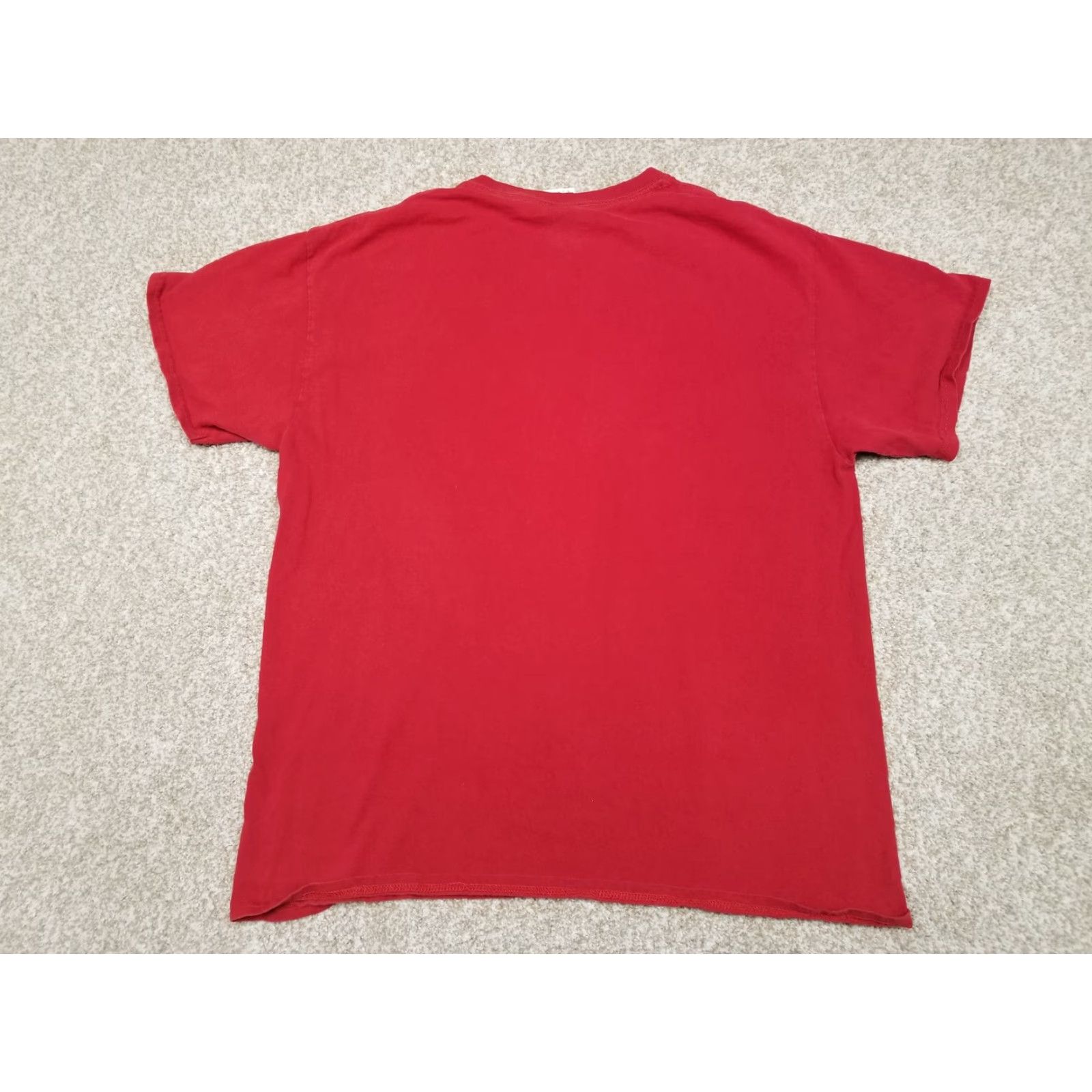 Gildan VINTAGE Fishing T Shirt Mens Large Red Fishaholics Anonymous Glens Army Navy Store TEE Size US L / EU 52-54 / 3 - 4 Thumbnail