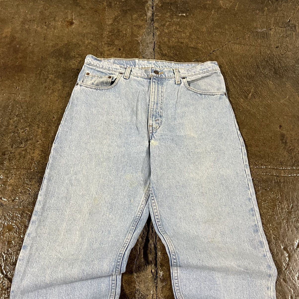Levi's × Vintage Crazy Vintage 90s Levi's 550 Faded Light Wash Skater Jeans Size US 36 / EU 52 - 6 Thumbnail