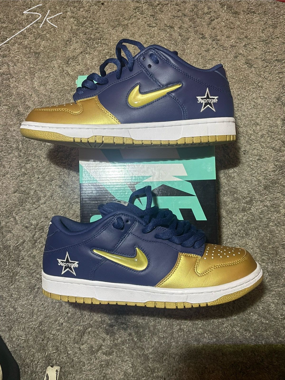 Nike Nike SB Dunk Low Supreme Jewel Swoosh Gold Size US 9 / EU 42 - 2 Thumbnail