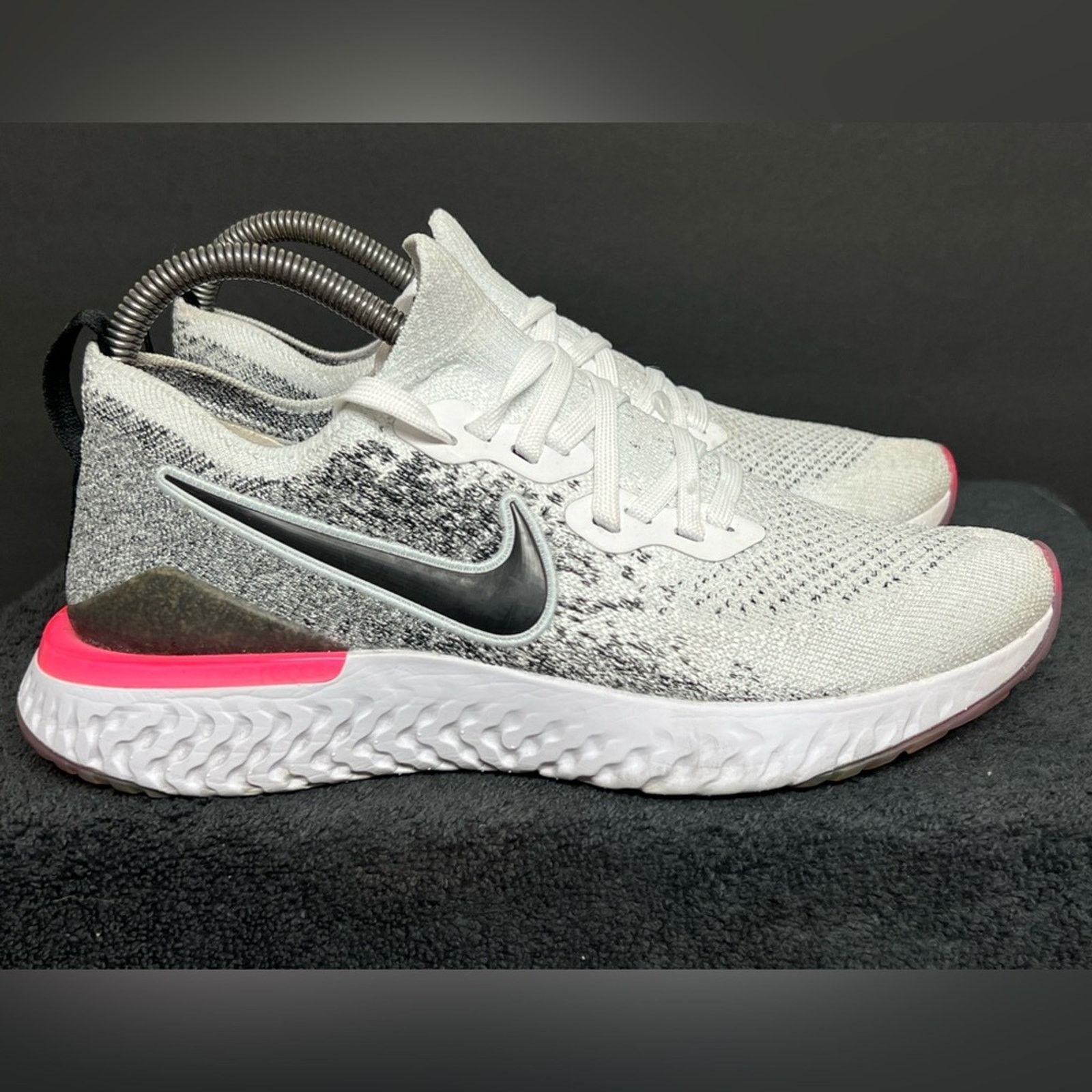 Nike Nike Epic React Flyknit 2 Women's Running Shoes White Oreo Size US 8 / IT 38 - 6 Thumbnail