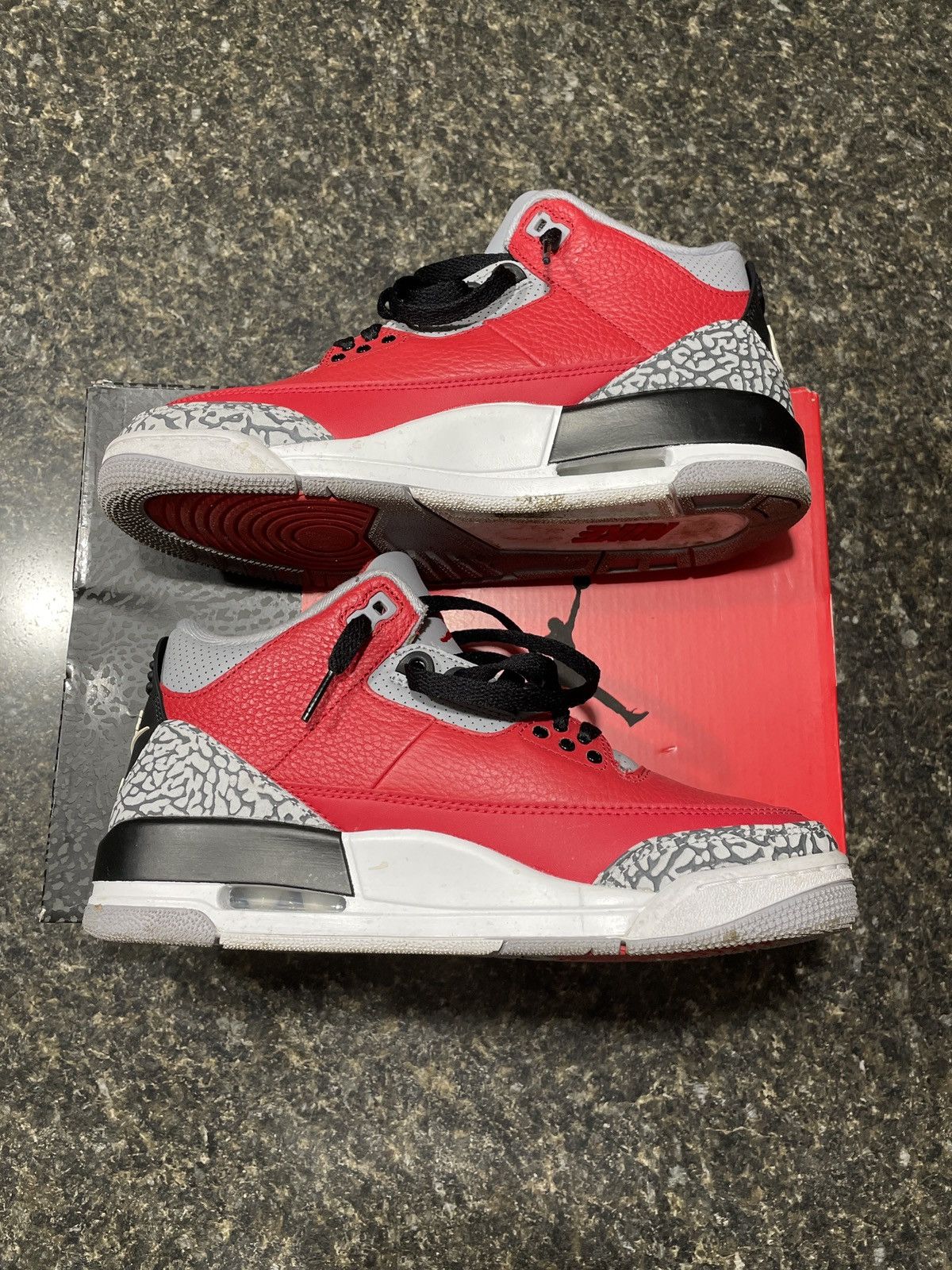 Jordan Brand Jordan 3 Retro SE UNITE (Chicago Exclusive) Size US 7.5 / EU 40-41 - 5 Thumbnail