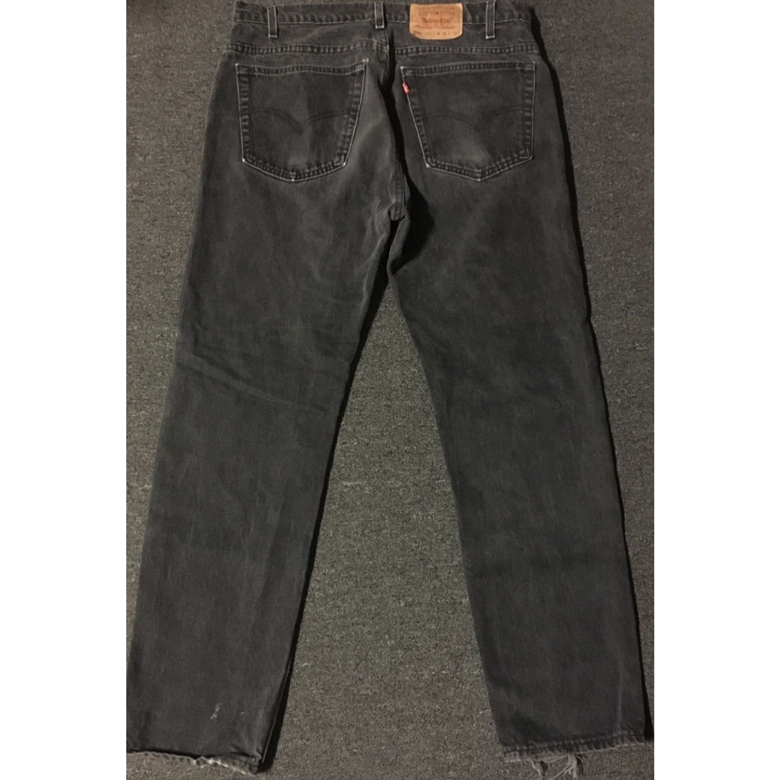 Levi's VINTAGE Levi’s 505 Jeans 36 Regular 32in Black Denim USA Distressed Distress 80s 90s Grunge Biker Punk Skate Men Jeans Size US 36 / EU 52 - 2 Thumbnail