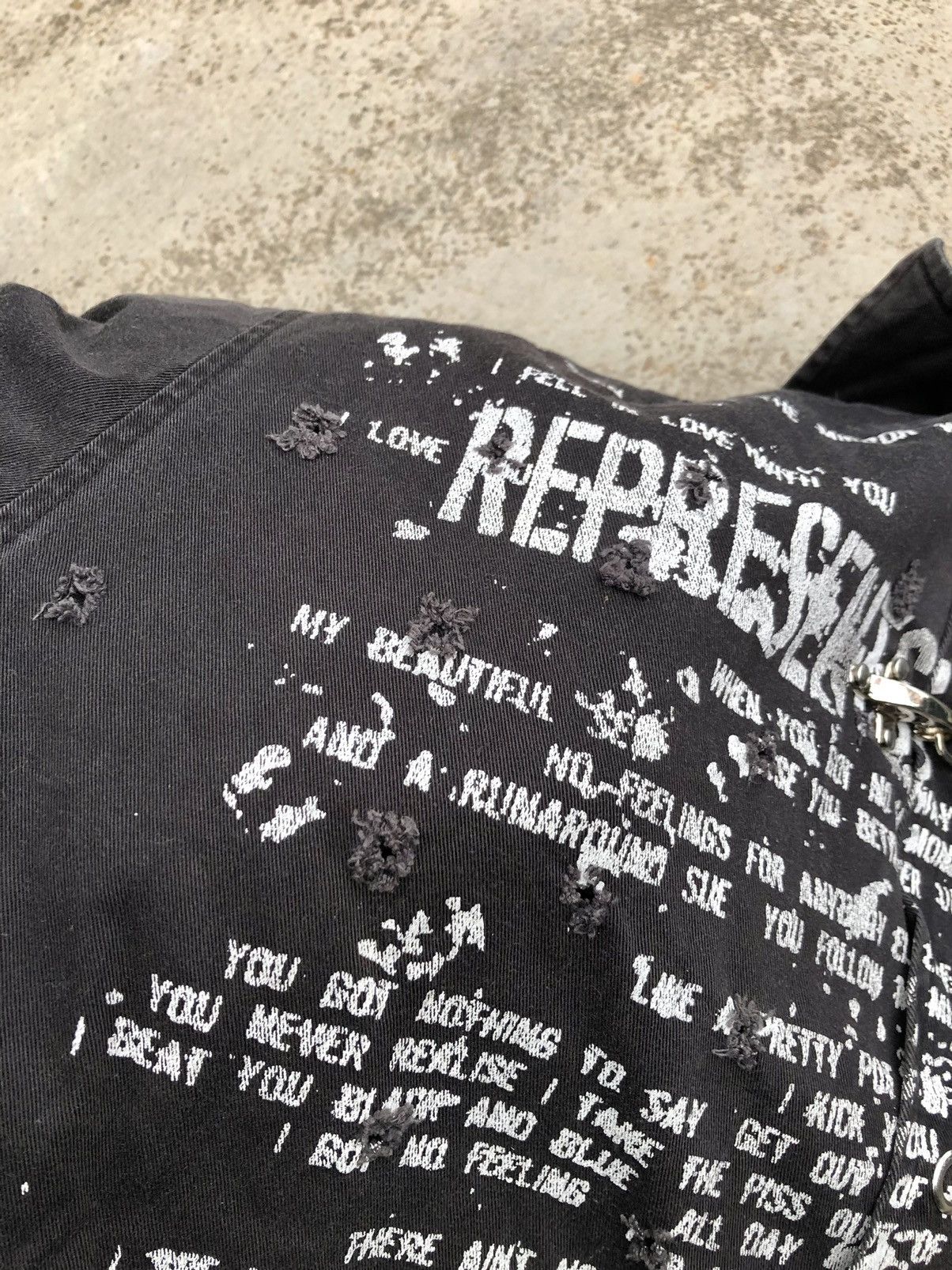 Seditionaries PUNK STYLE SCRIPT BADGER SNAP BUTTON SHIRT Size US L / EU 52-54 / 3 - 5 Thumbnail