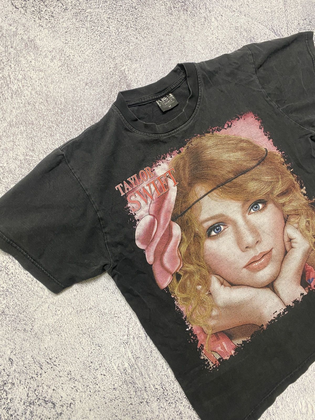 Band Tees × Vintage Vintage Taylor Swift T Shirt 90’s Tee Lady Gaga Bieber Size US M / EU 48-50 / 2 - 3 Thumbnail
