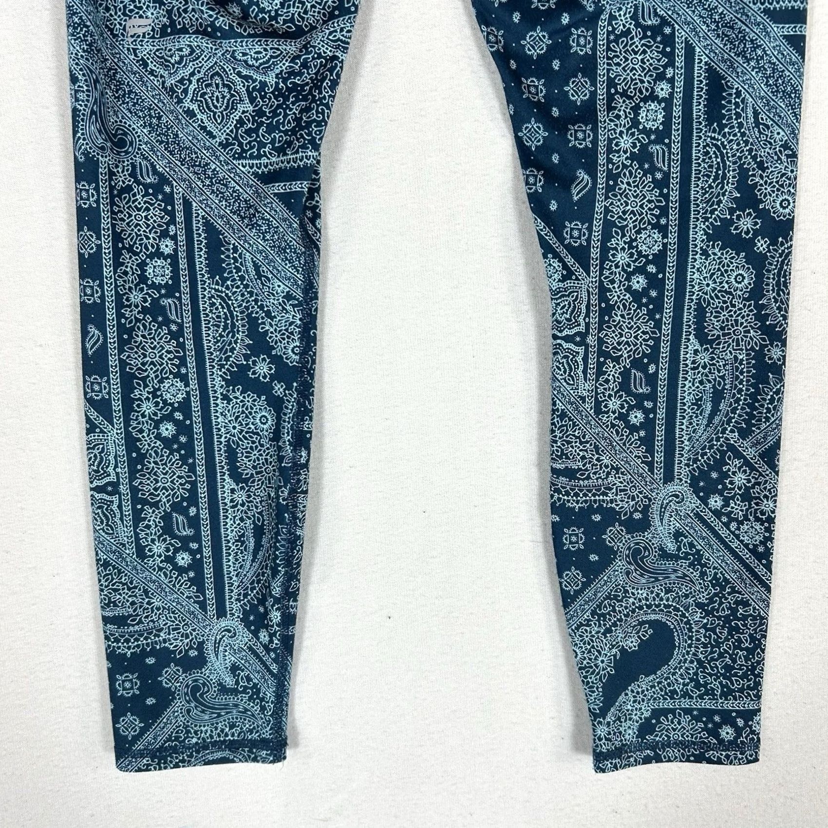 Fabletics Fabletics Leggings Womens S Blue Geometric Abstract Pull-On Yoga High Waist Powerhold Slim Inked Inseam 25.5 in Size 28" / US 6 / IT 42 - 6 Thumbnail