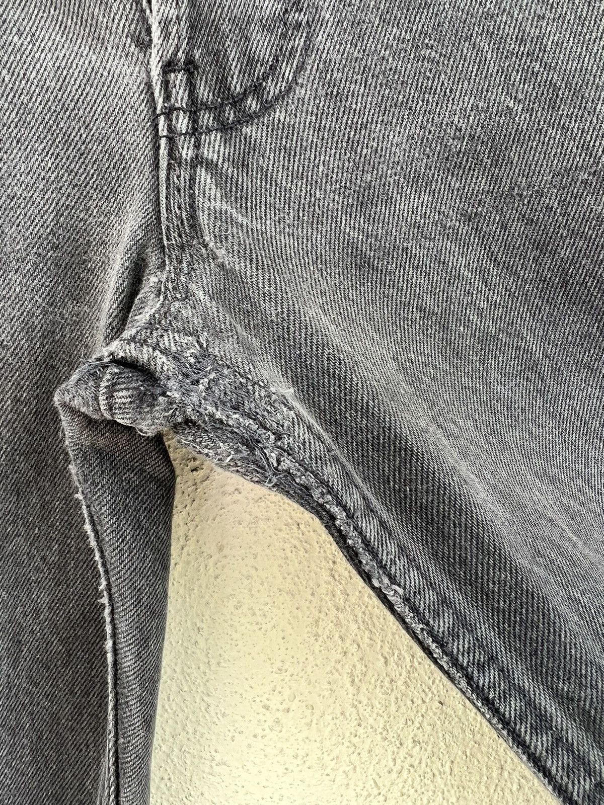 Levi's Vintage 80s Levi’s 501 Distressed Fade Black Denim Jeans Size US 30 / EU 46 - 11 Thumbnail