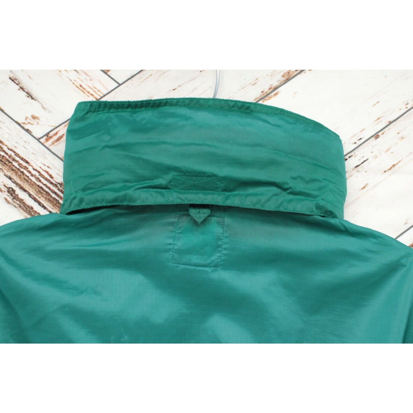 Ralph Lauren VINTAGE Ralph Lauren Chaps Golf Hooded Windbreaker Jacket Mens Large Green Full Zip Preppy Size US L / EU 52-54 / 3 - 5 Thumbnail