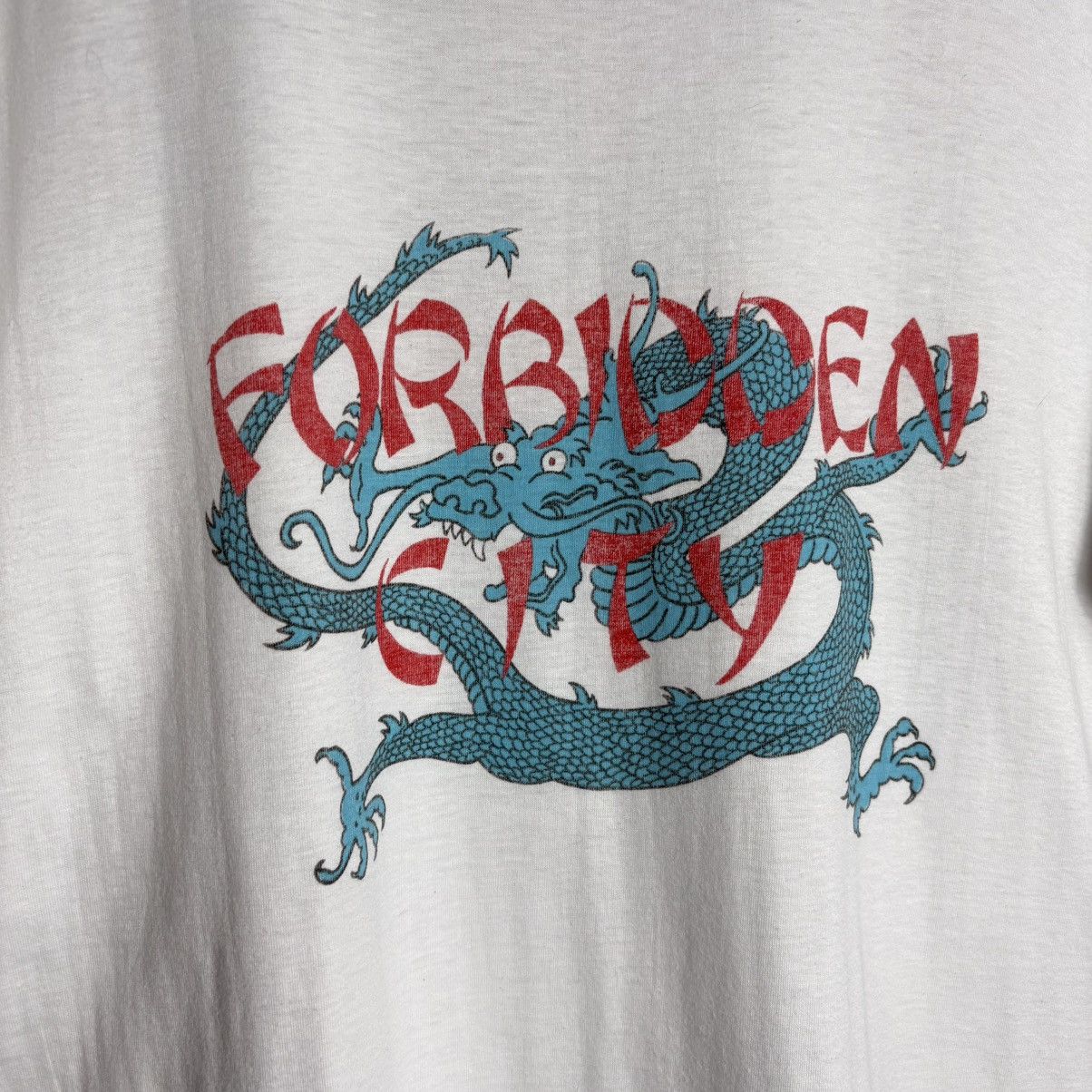 Vintage Vintage 90s Forbidden City Dragon T-Shirt Size US L / EU 52-54 / 3 - 2 Thumbnail