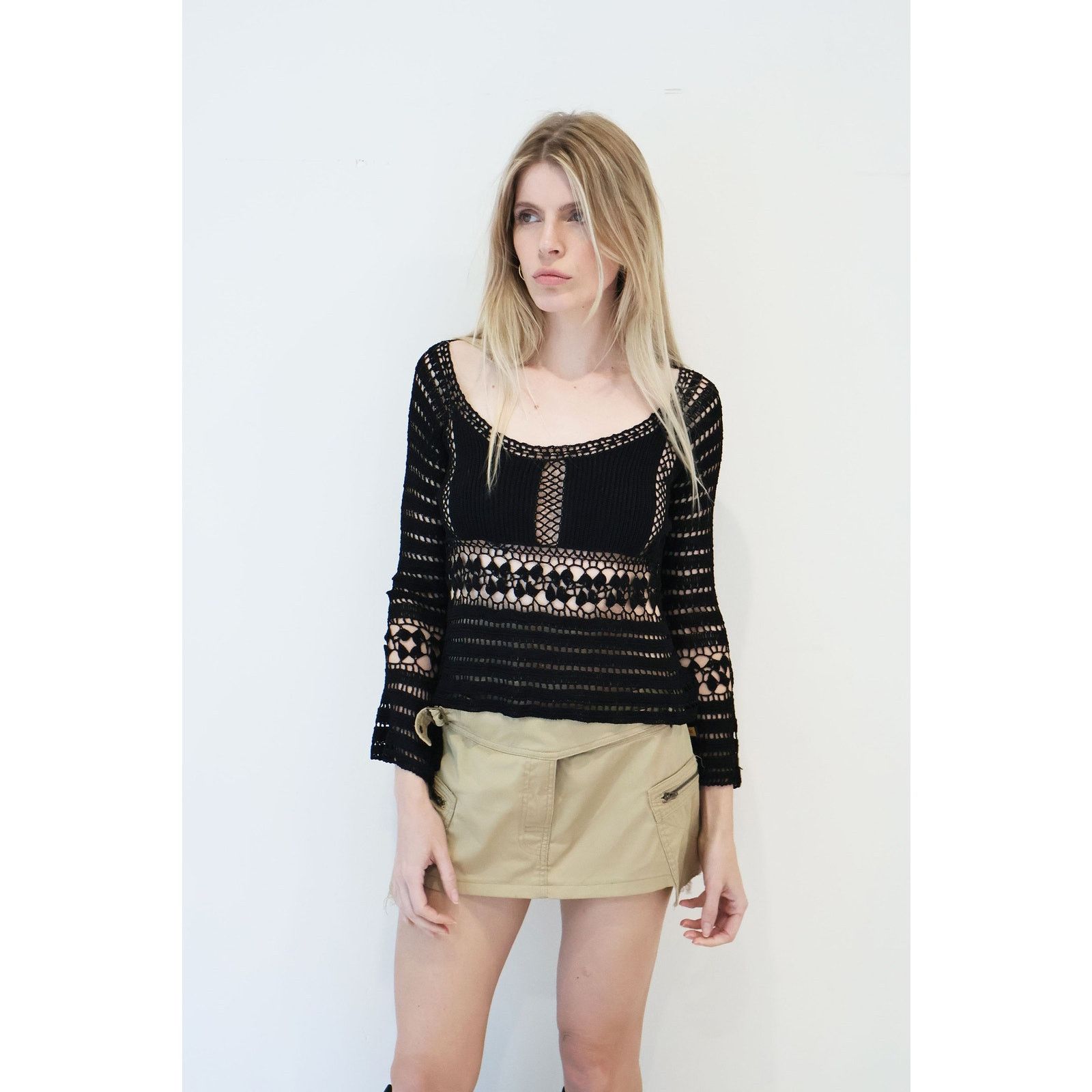 Vintage Y2K Vintage Black Crochet Knit Backless Top with Tie Back Size S / US 4 / IT 40 - 2 Thumbnail